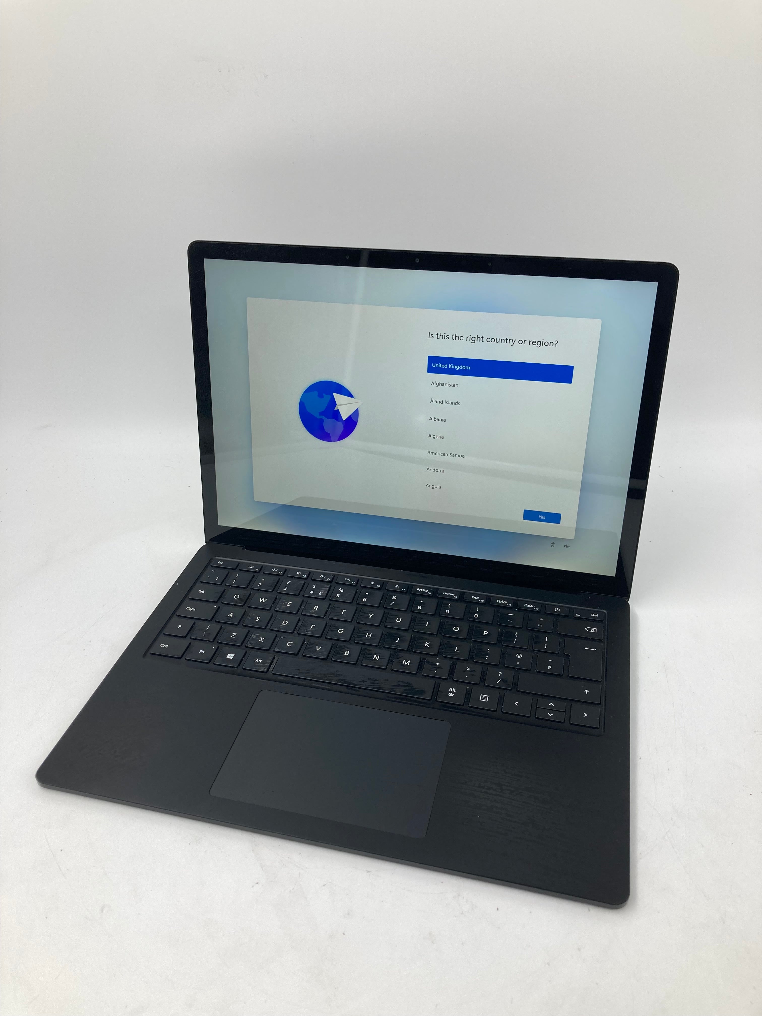 Microsoft Surface Laptop 3 13" i5 10th Gen 8GB RAM 256GB SSD W11