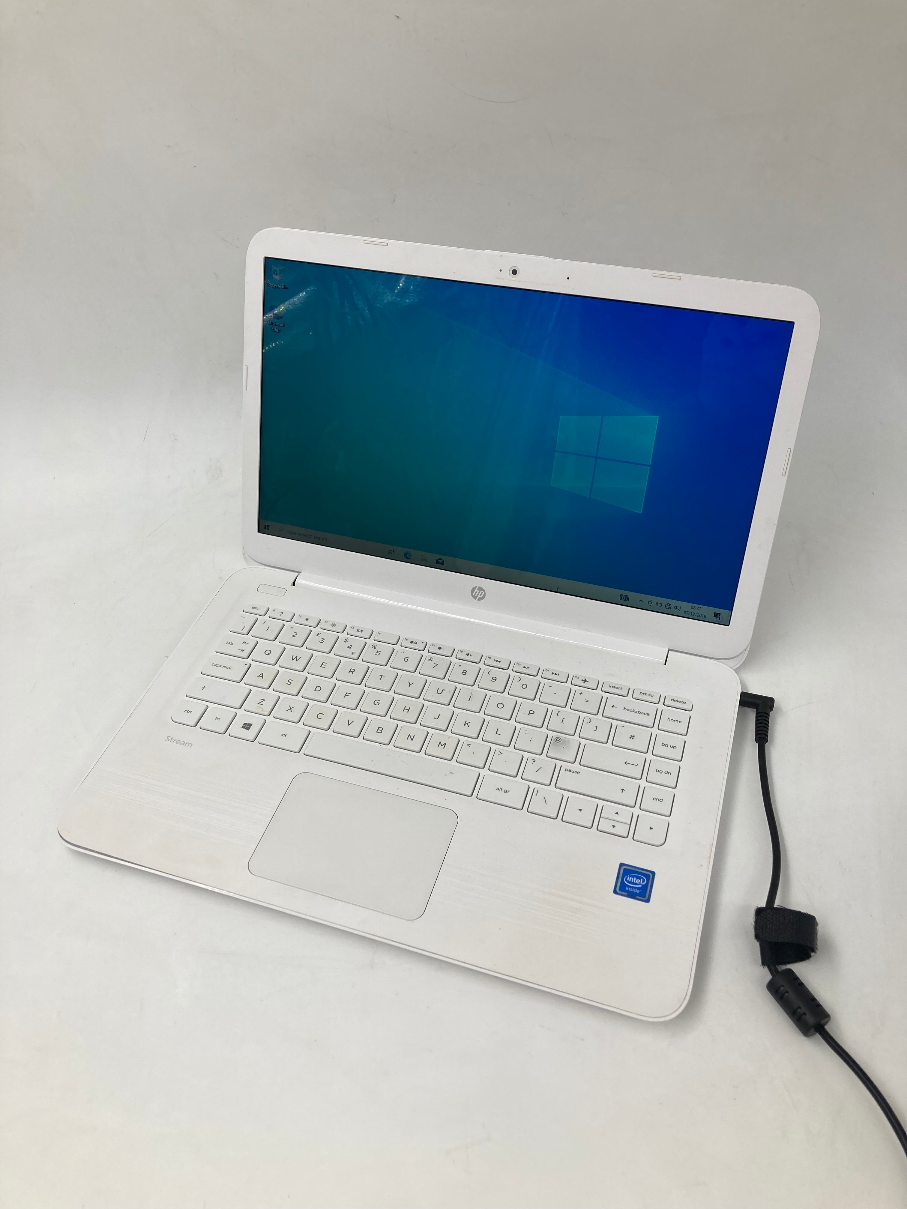 HP Laptop 14-AX0XX 14" Intel Celeron N3060 4GB RAM 32GB SSD W10 OS