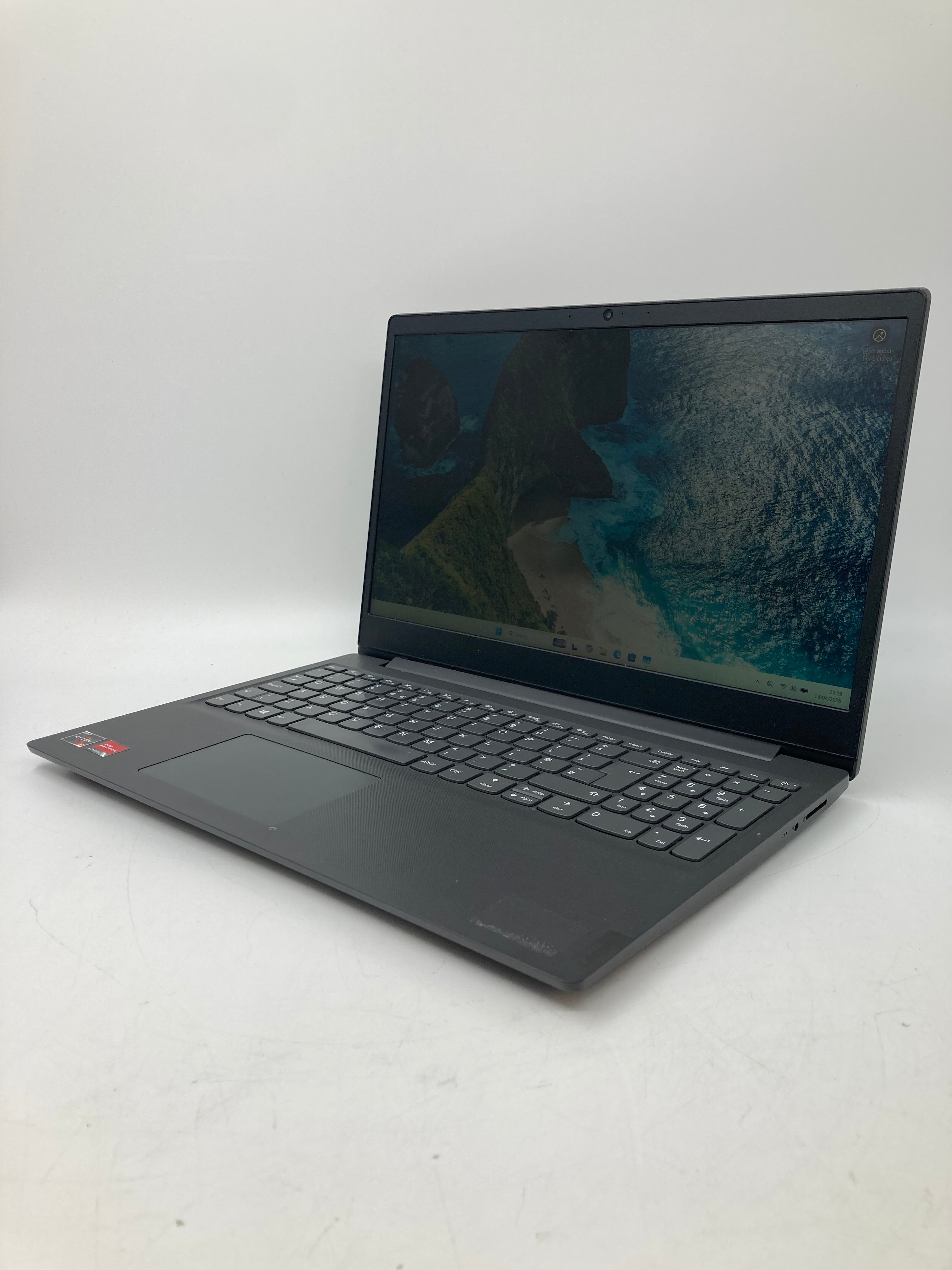 Lenovo V15-ADA | 15.6" FHD | AMD Ryzen 5 CPU | 8GB RAM | 256GB SSD | W11 | Grade C