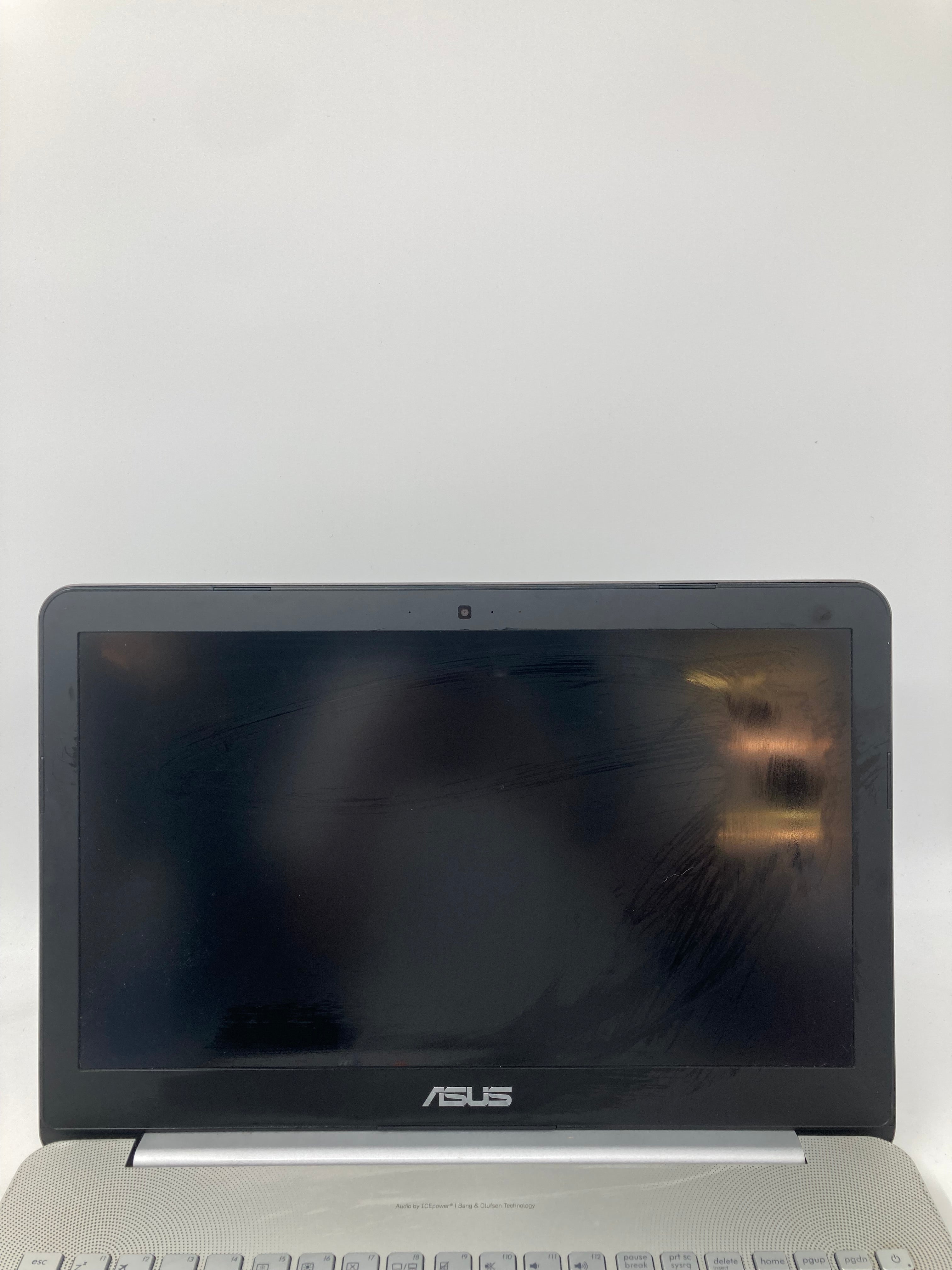 ASUS N552V 15" Screen i5 6th Gen 4GB RAM No SSD No OS