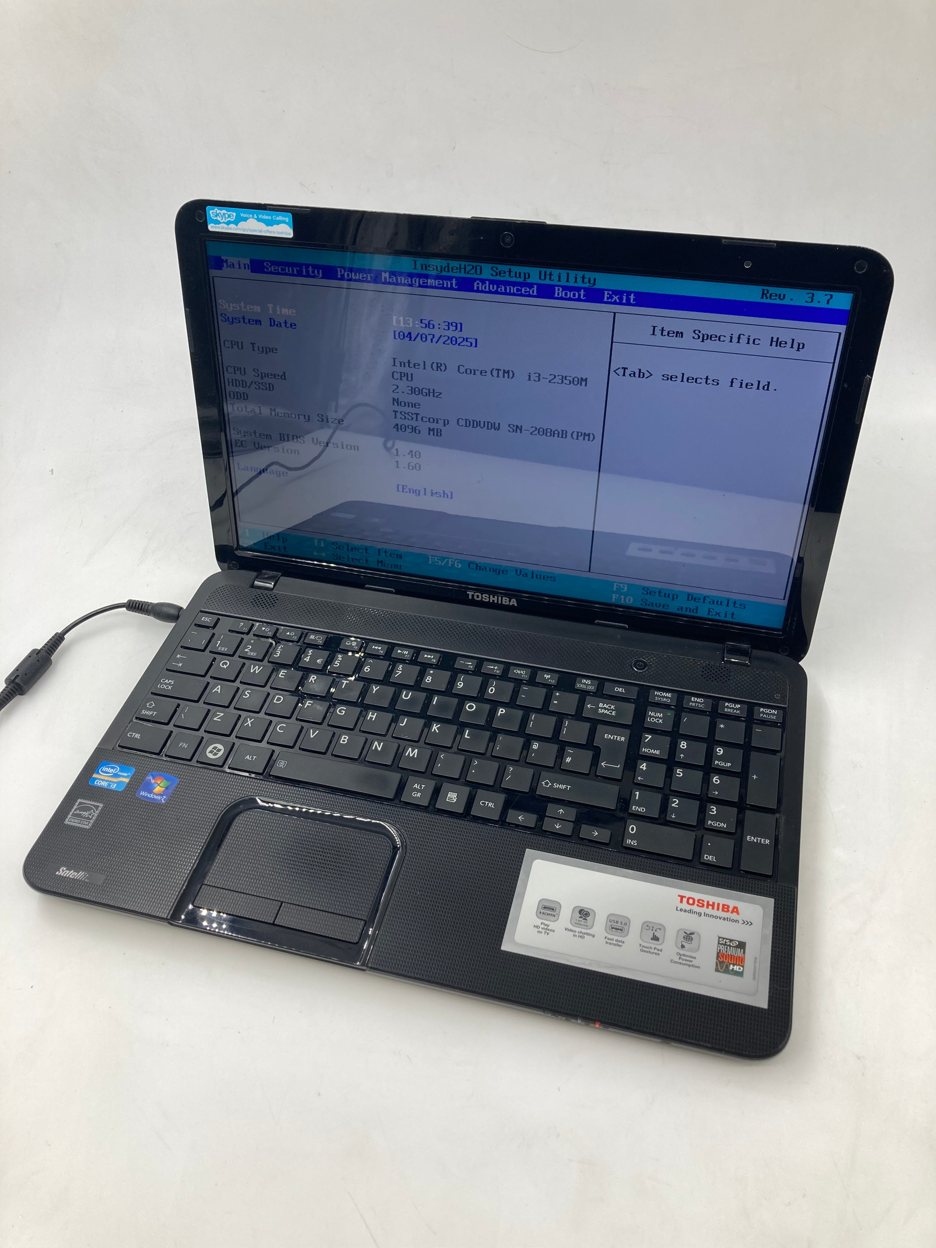 Toshiba Laptop Satellite C855-12C 15.6" i3 2nd Gen 4GB RAM No HDD *Spares*