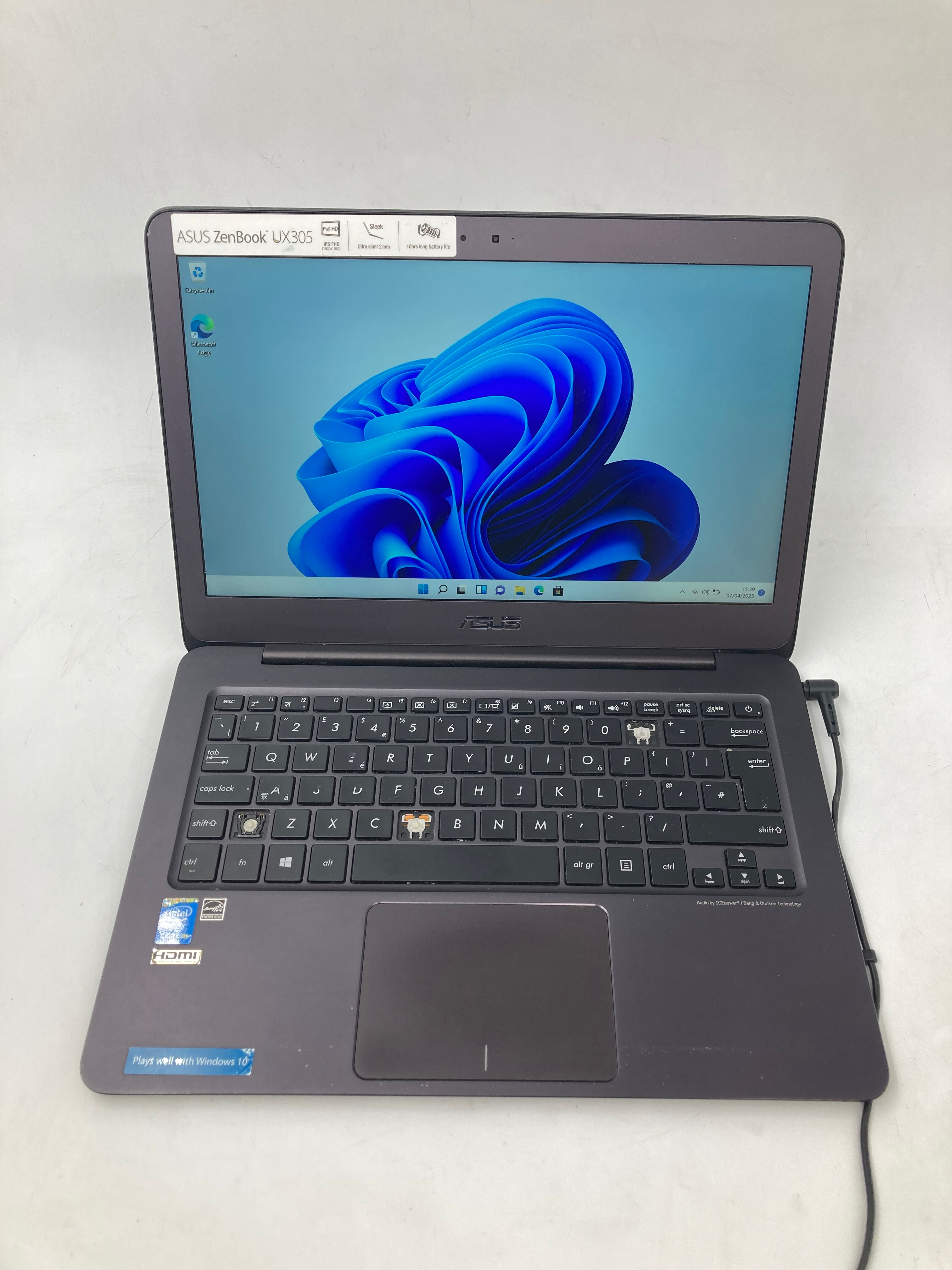 Asus Laptop ZenBook UX305F 13.3" Intel Core M-5Y10c 8GB RAM 128GB SSD W11 OS