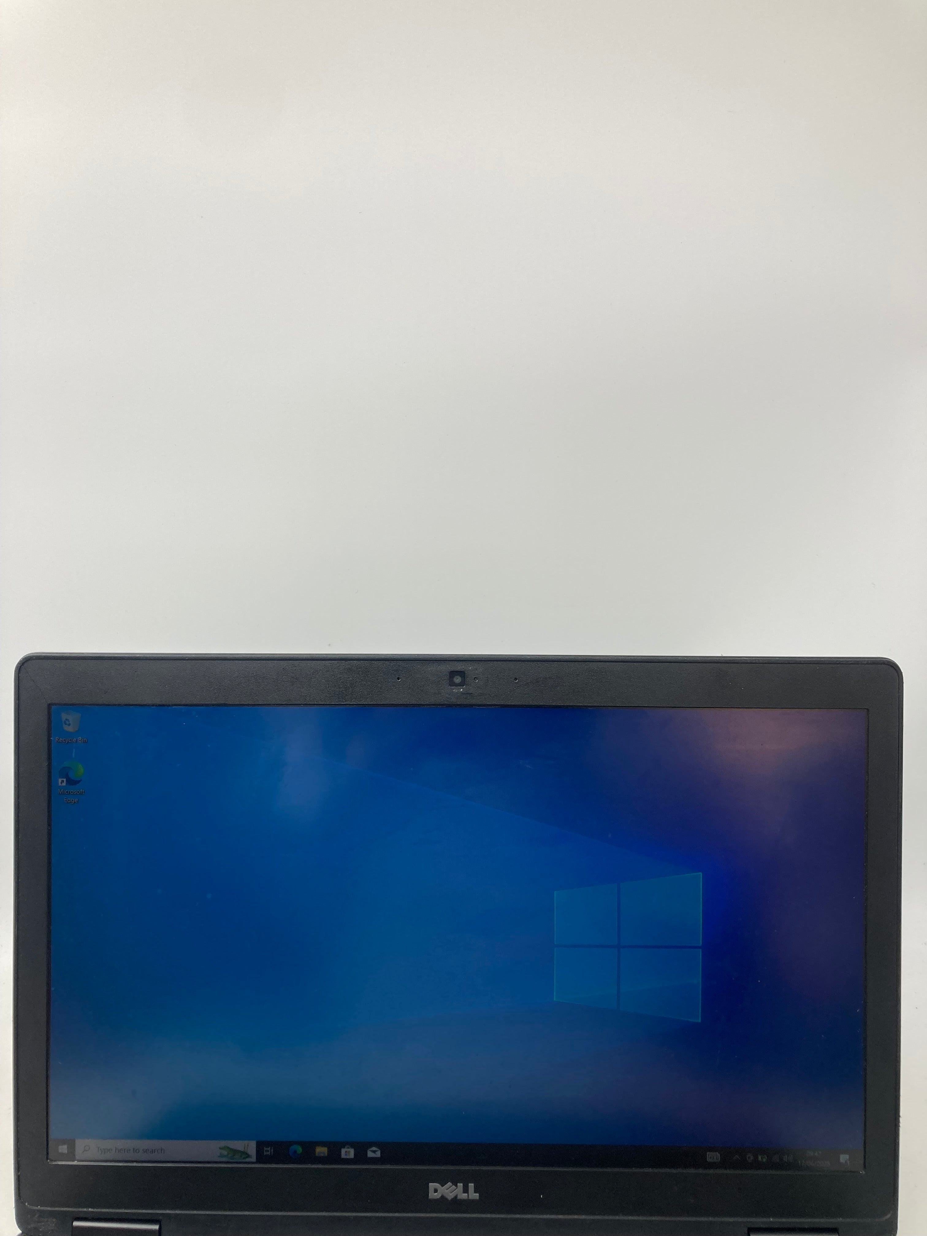 Dell Laptop Precision 3520 15" Screen i7 6th Gen 16GB RAM 256GB SSD Win 10