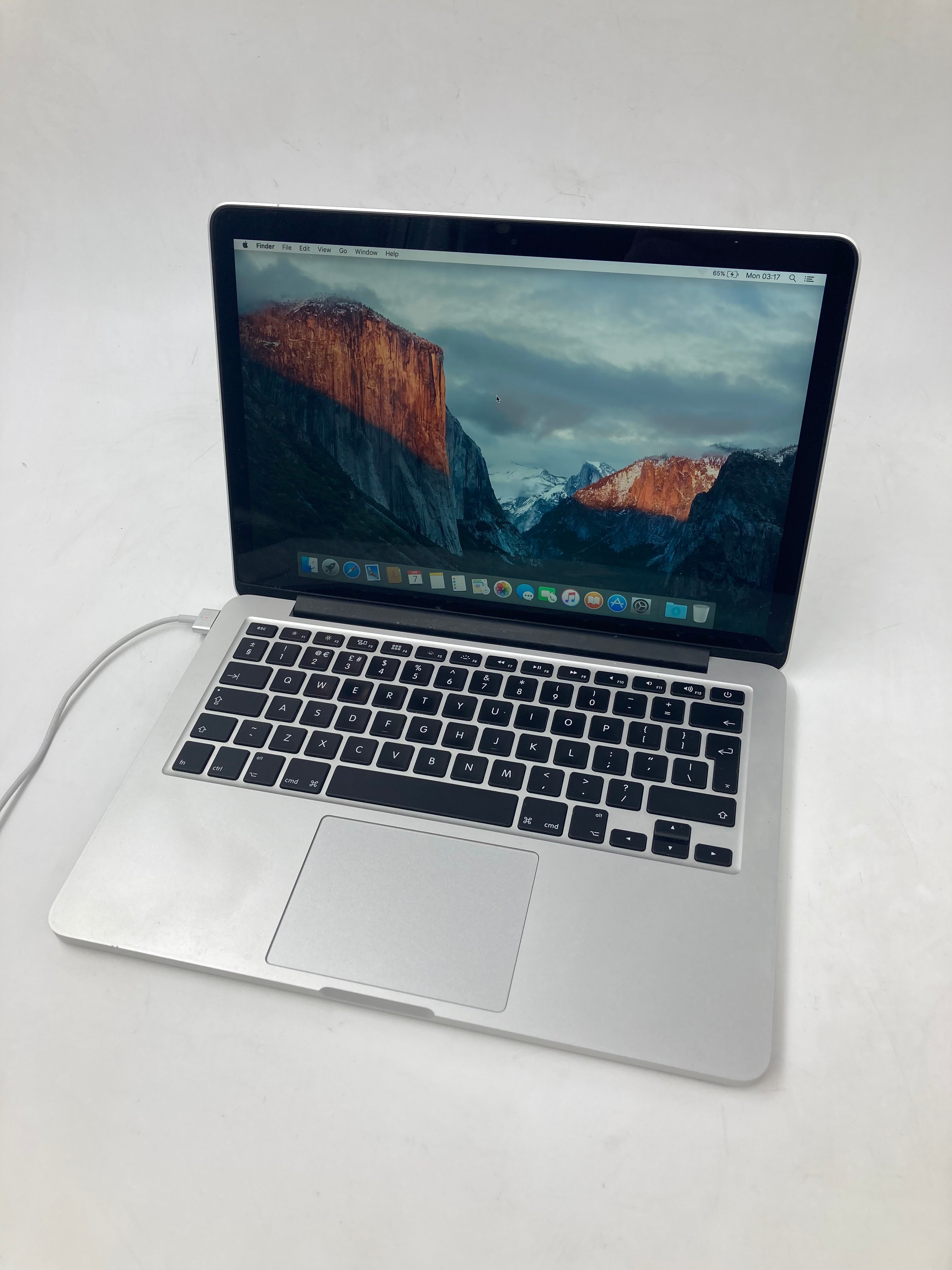 Apple MacBook Pro A1502 EMC 2835 13.3" i5 8GB RAM 256GB SSD