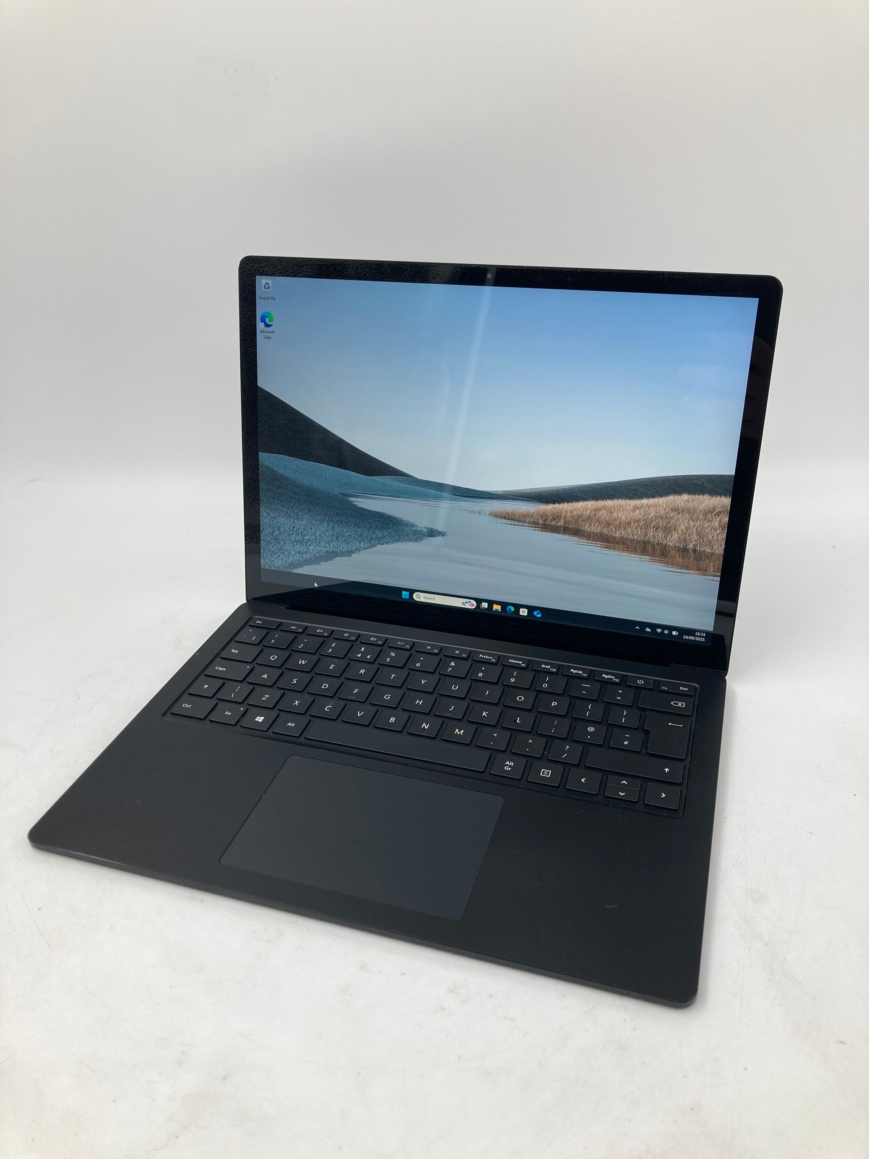 Microsoft Surface Laptop 3 13" i5 10th Gen 8GB RAM 256GB SSD W11