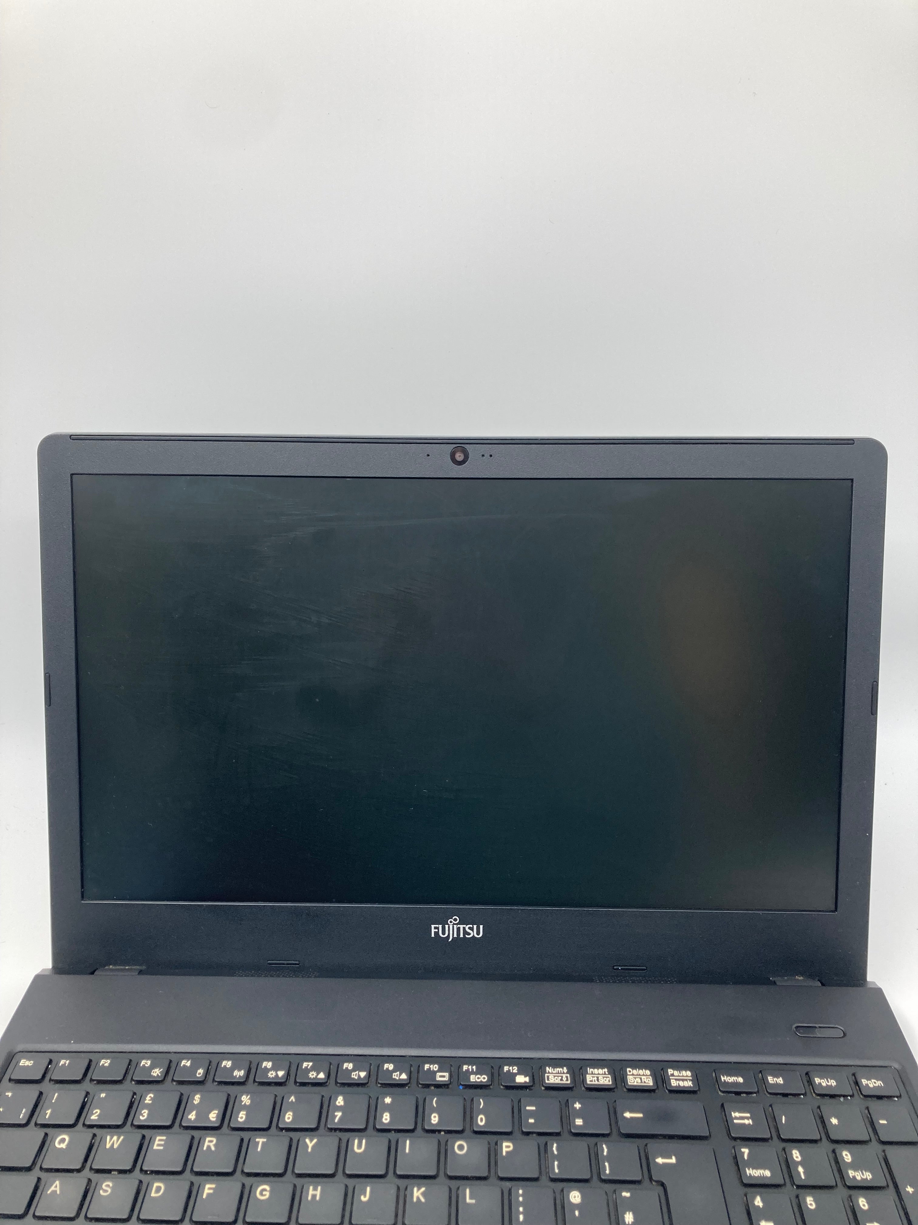 Fujitsu LifeBook A557 15.6" Screen i5 7200U No RAM No SSD No OS *Spares* #1