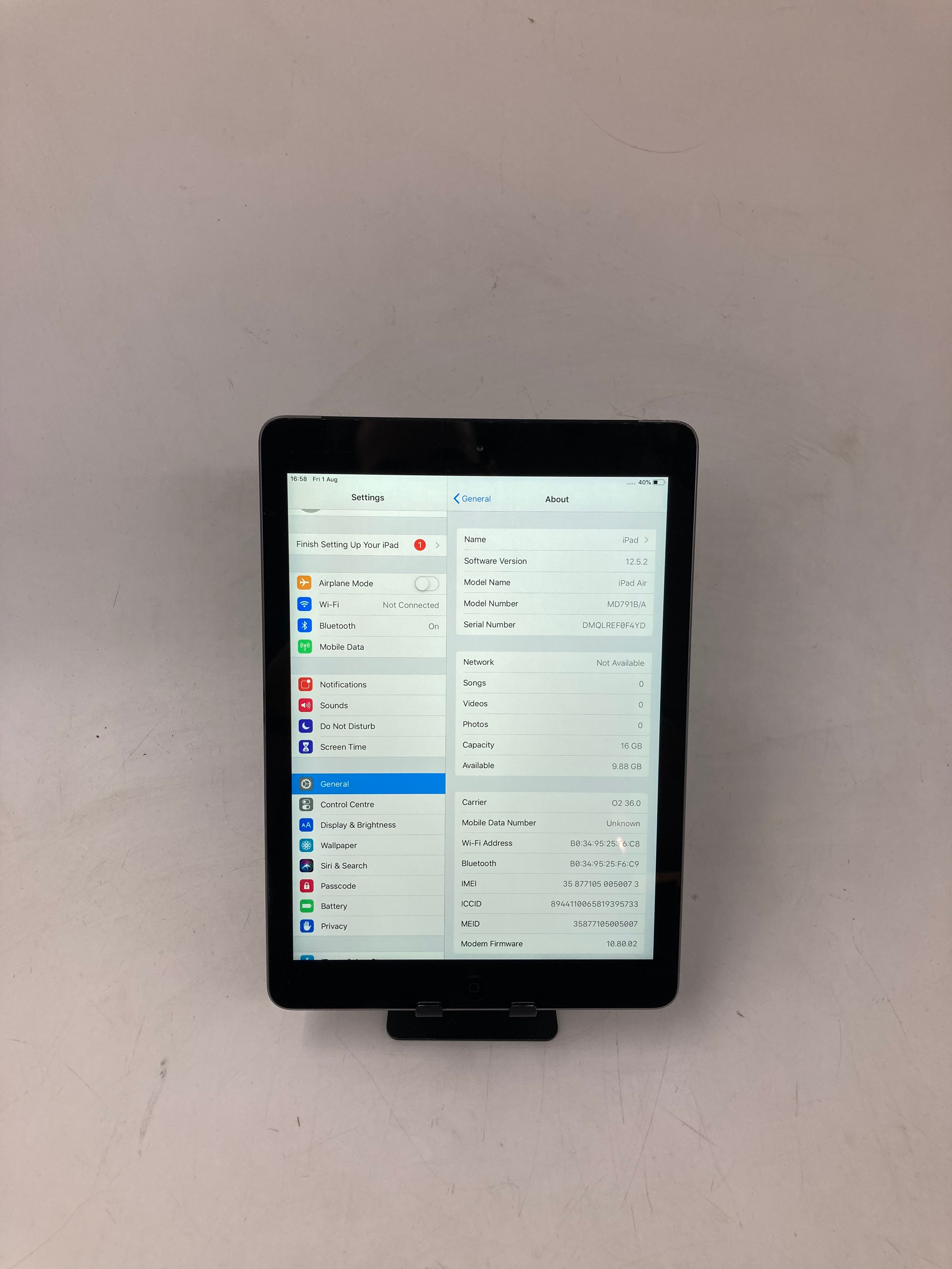 Apple iPad Air A1475 16GB Cellular Version Space Grey - Unlocked