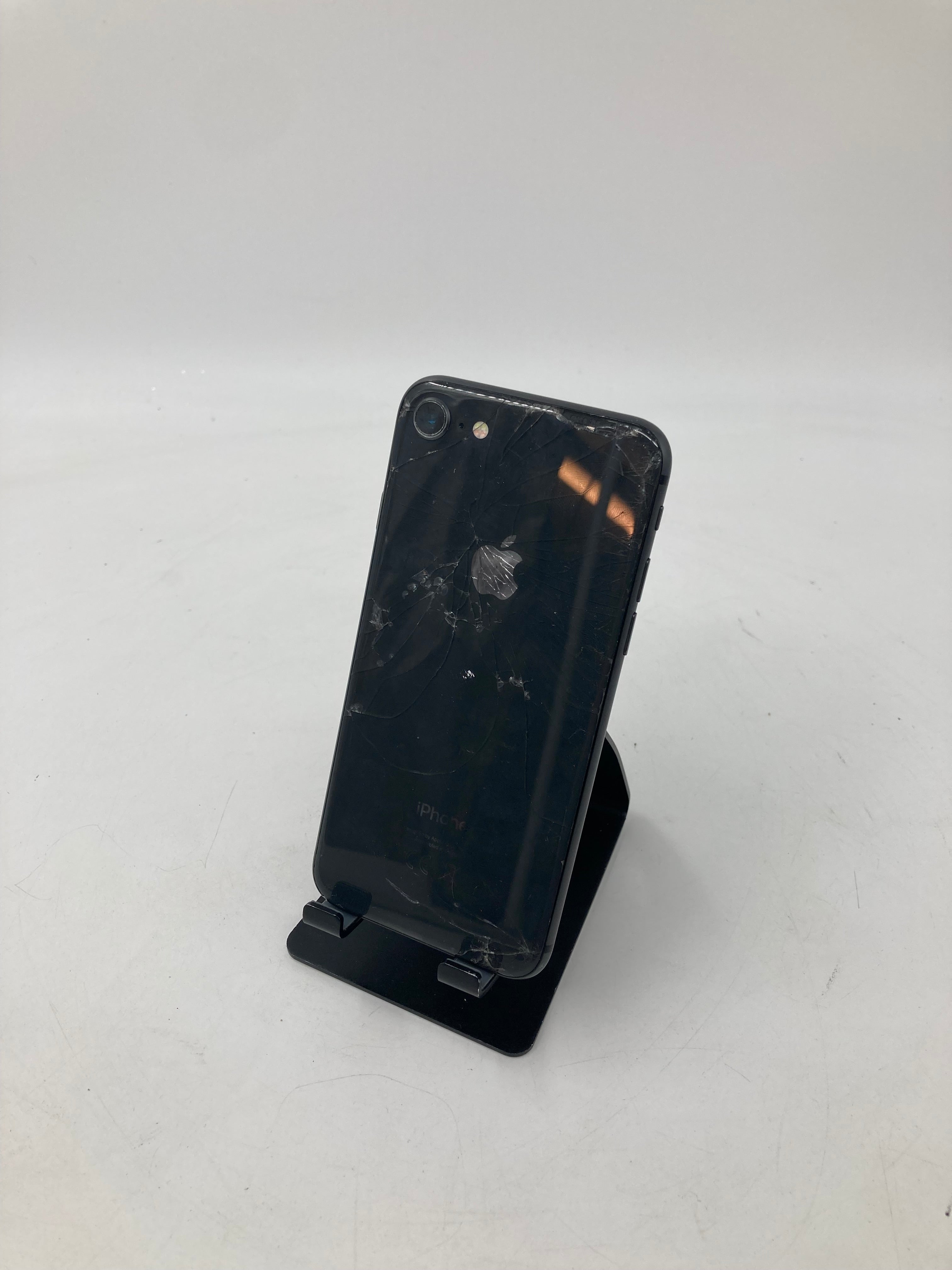 Batch 9x Apple iPhone A1778 A1905 A1897 A2296 32GB 64GB