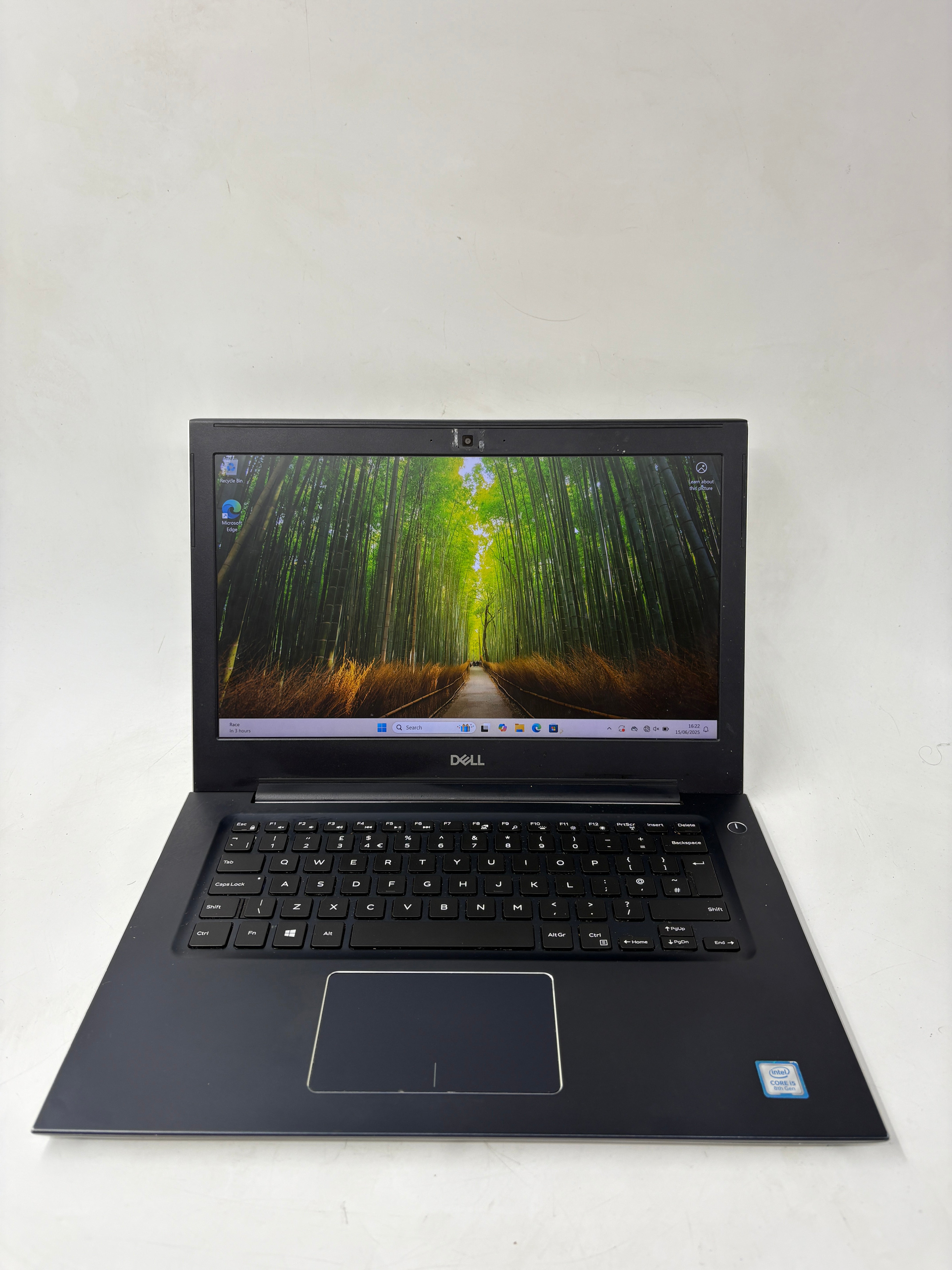 Dell Laptop Vostro 5471 14" Screen i5 8th Gen 16GB RAM 256GB SSD W11