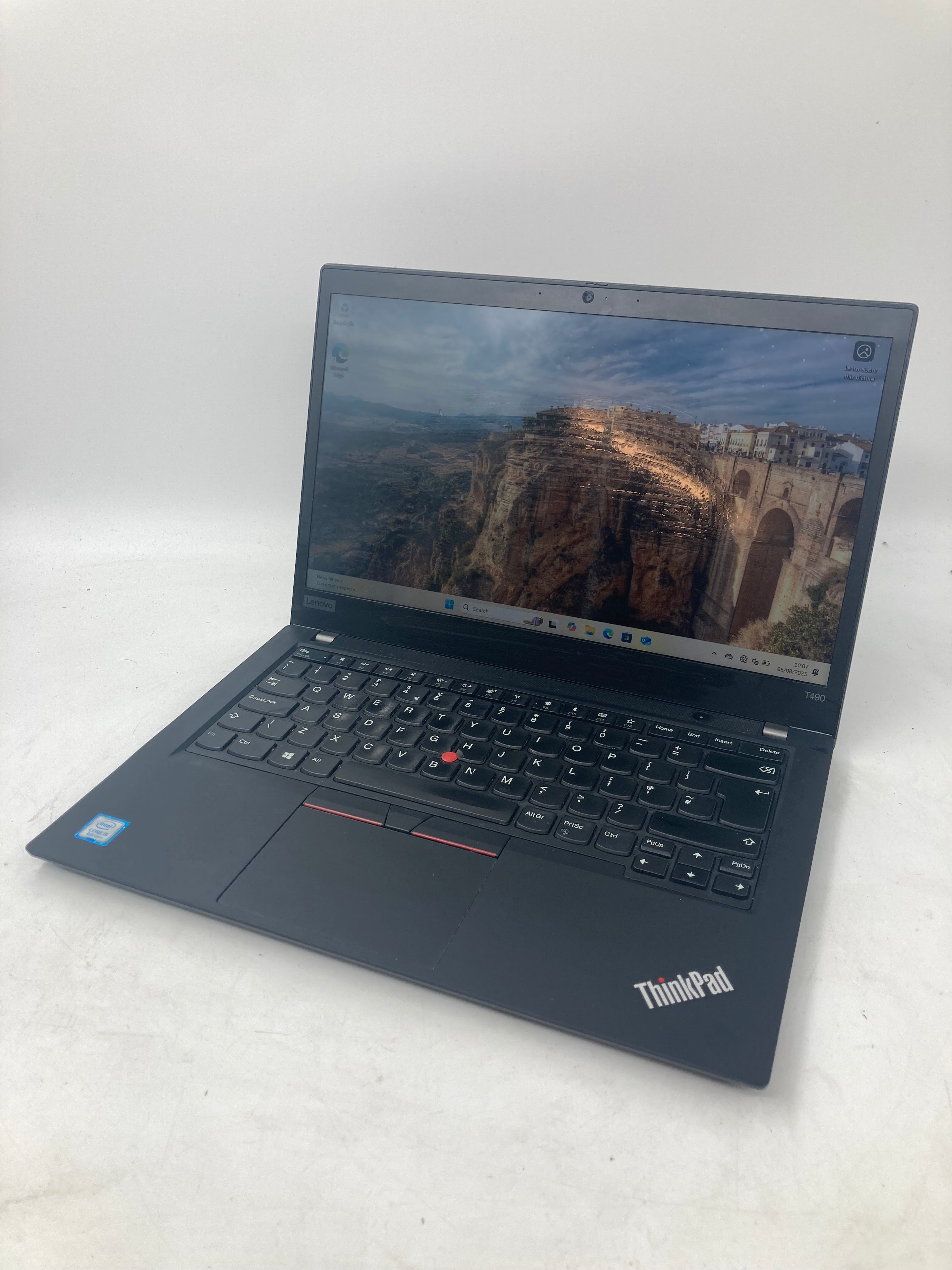 Lenovo ThinkPad T490 14" Screen i5 8th Gen 8GB RAM 256GB SSD Win 11