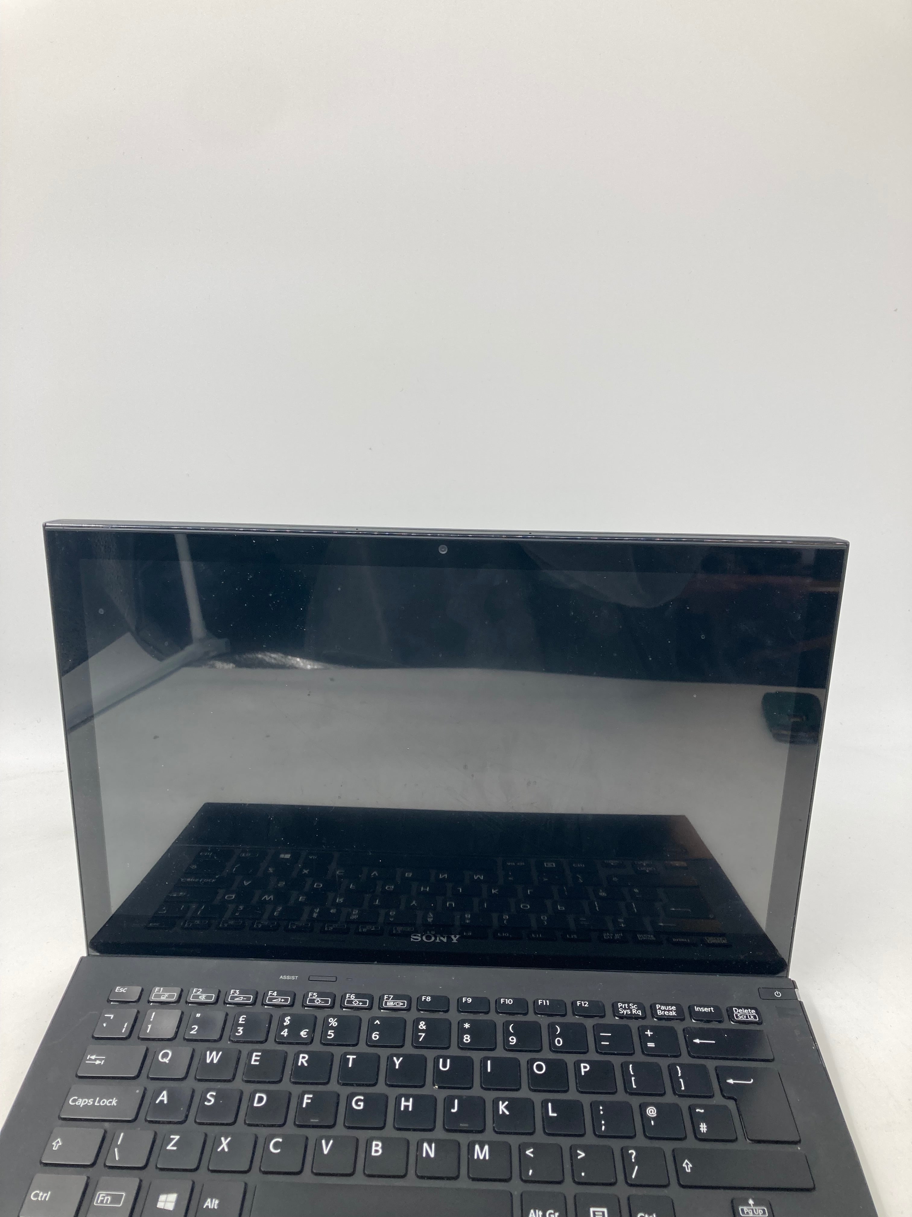 Sony Vaio 13.3" Screen i5 No RAM No SSD No OS *Spares*