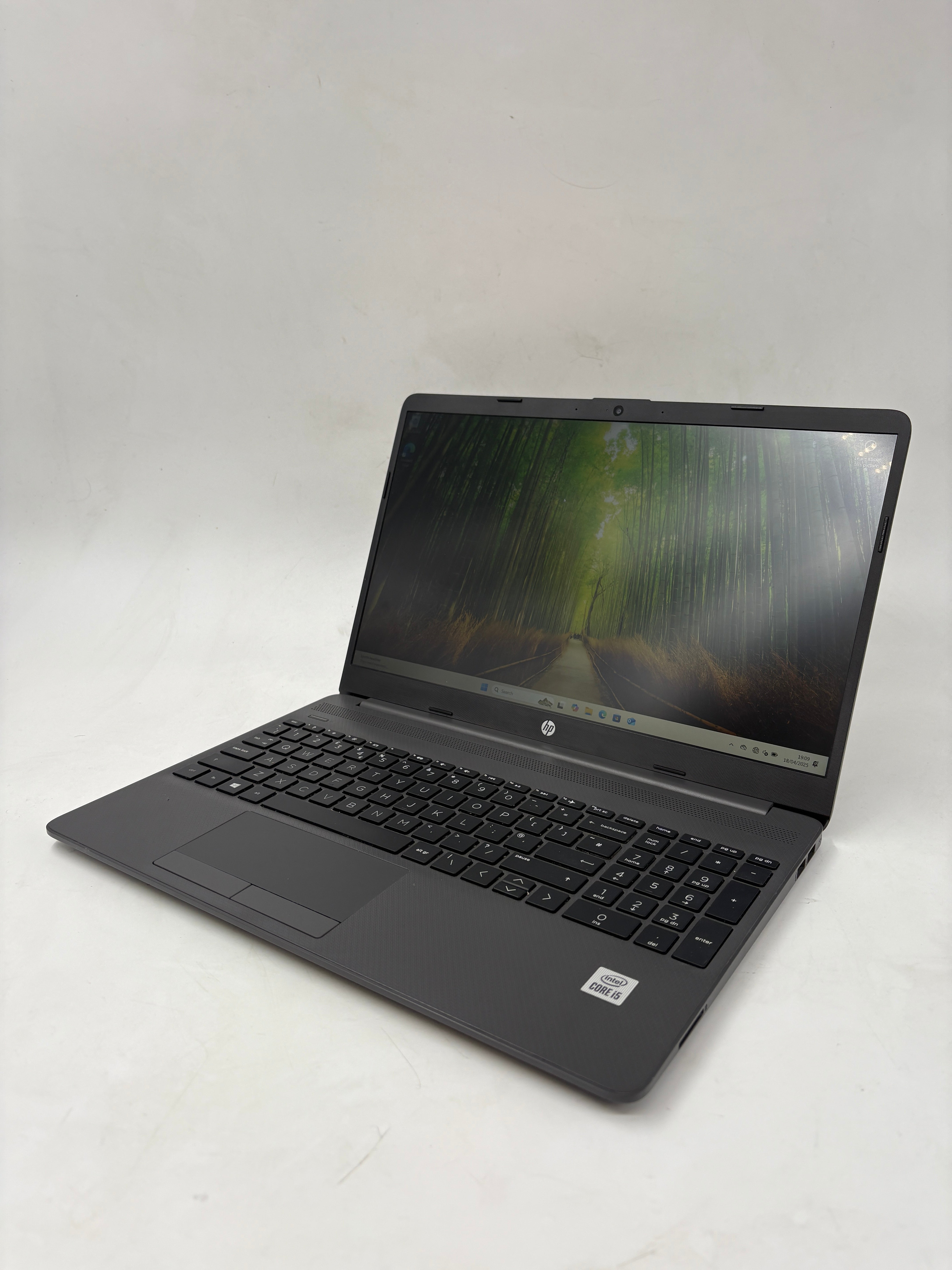 HP Laptop 250 G8 15.6" Screen i5 10th Gen 8GB RAM 256GB SSD W11