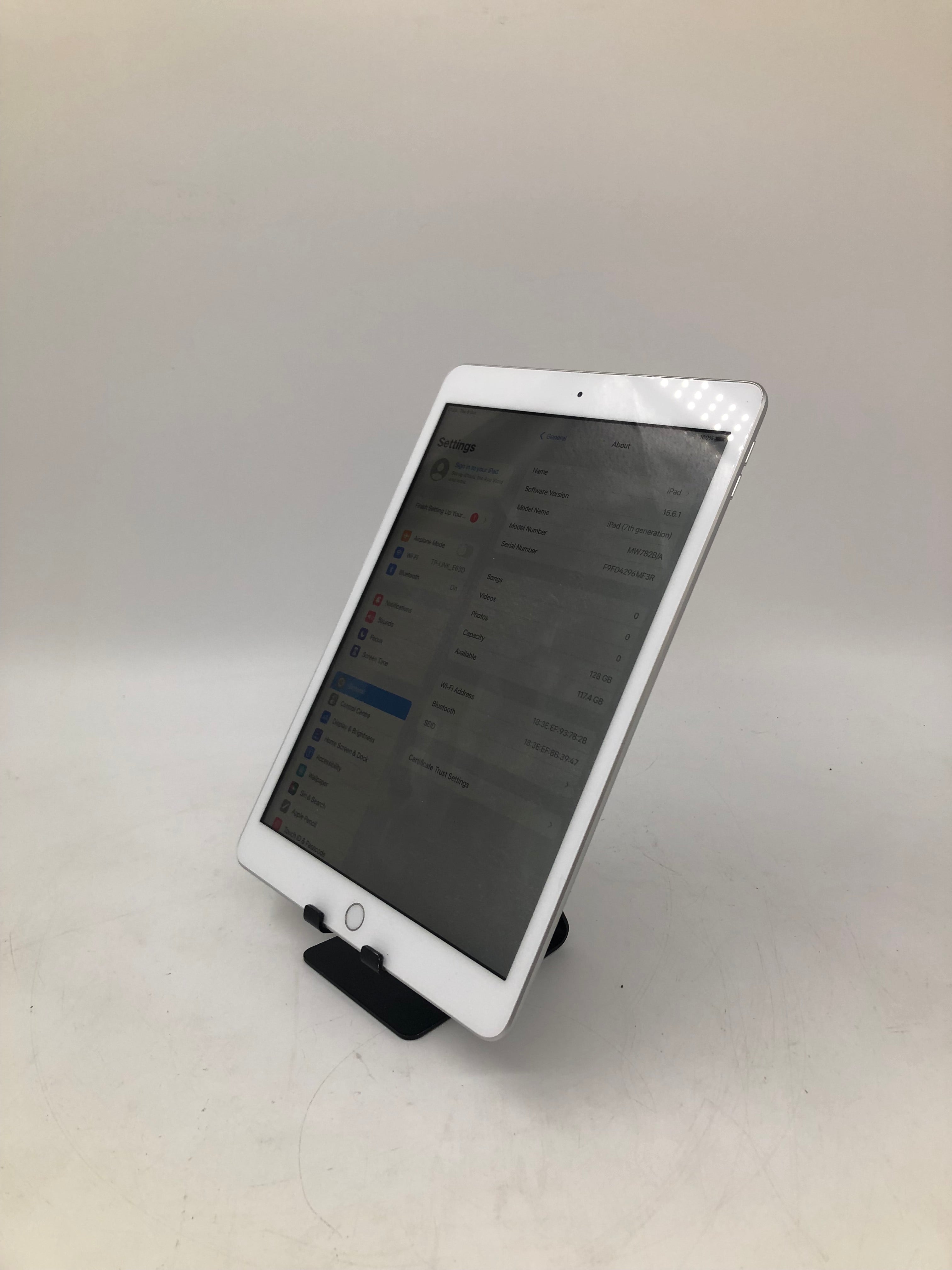 Apple iPad 7th Generation 2019 10.2" Screen 128GB Storage Silver Wi-Fi Only