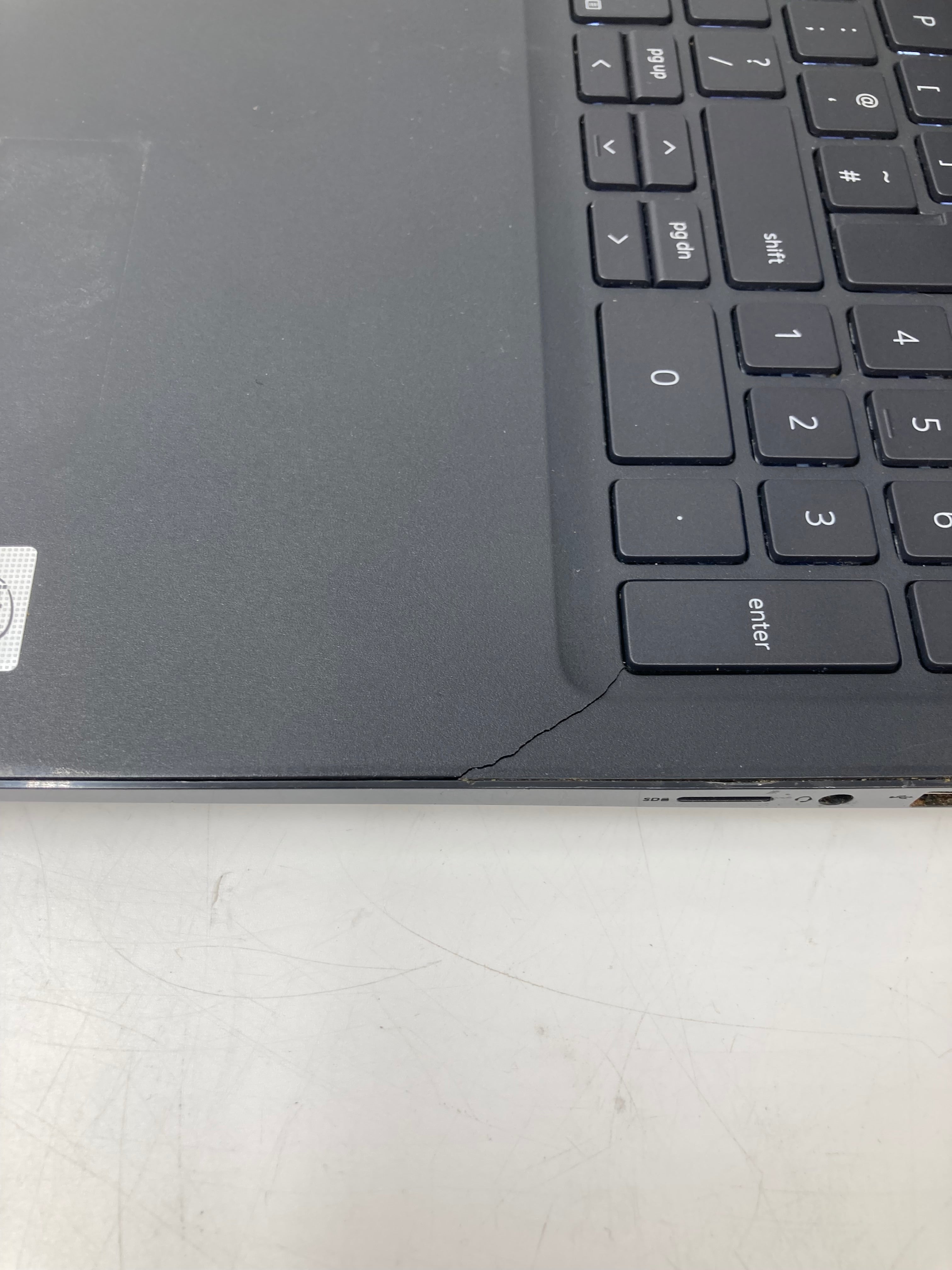 Dell Latitude 3510 | 15.6" FHD | i3 10th Gen CPU | 8GB RAM | 256GB SSD | W11 | Grade C