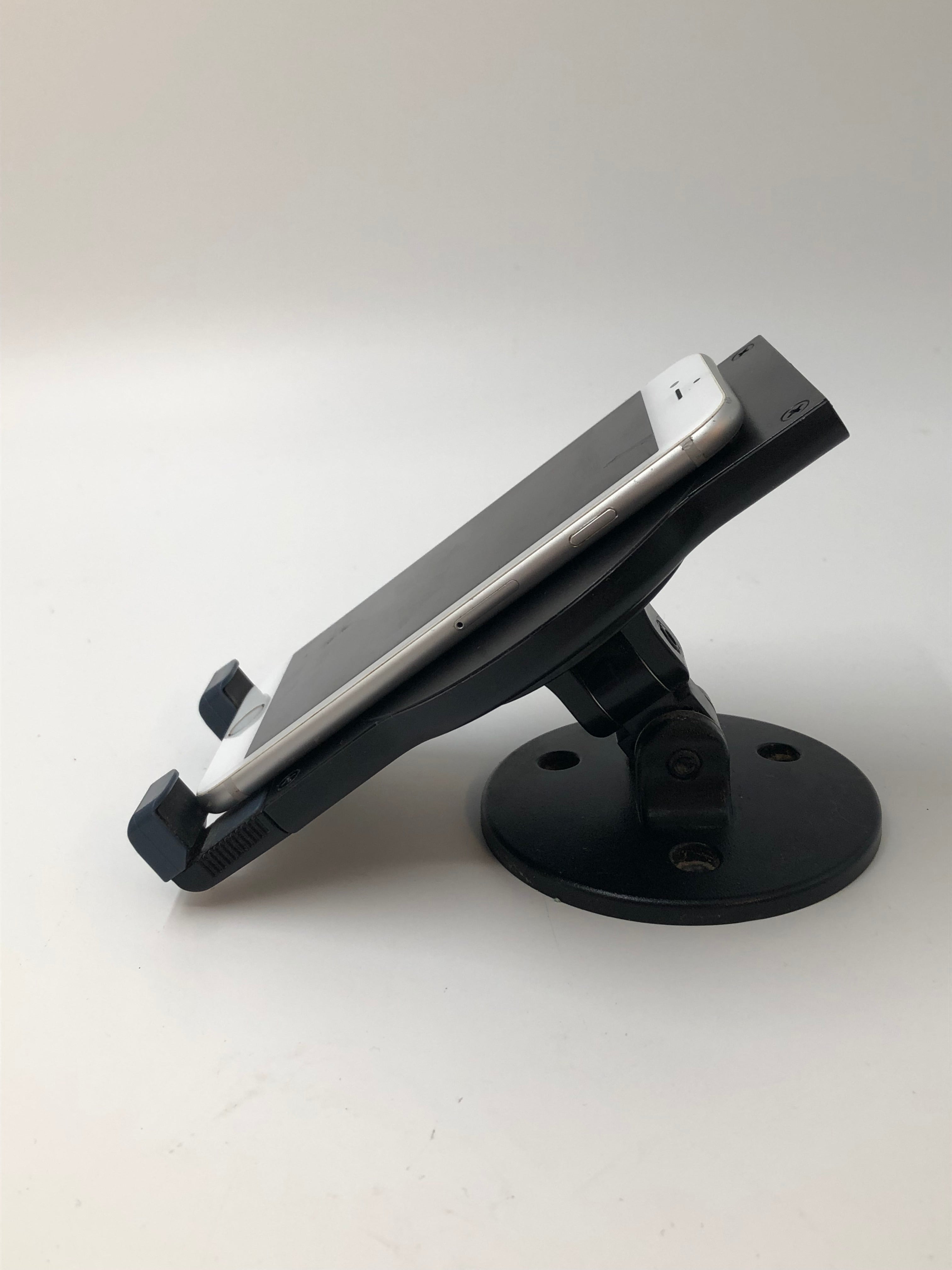 Apple iPhone 6s (2015), 4.7" Screen, 32GB Storage, A9 Chipset, Silver, Unlocked