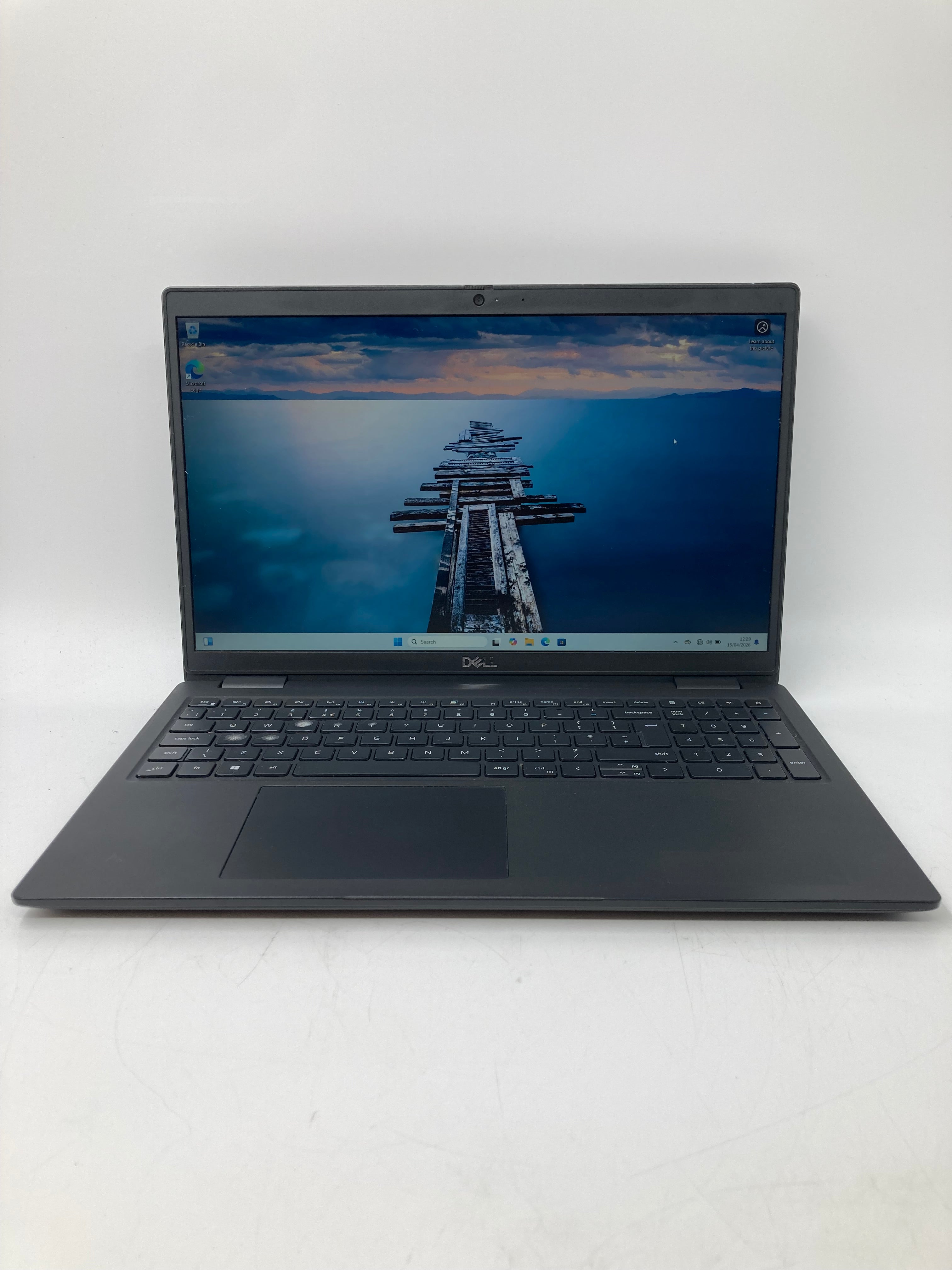 Dell Latitude 3520 | 15.6" FHD | i3 11th Gen CPU | 8GB RAM | 256GB SSD | W11 | Grade C