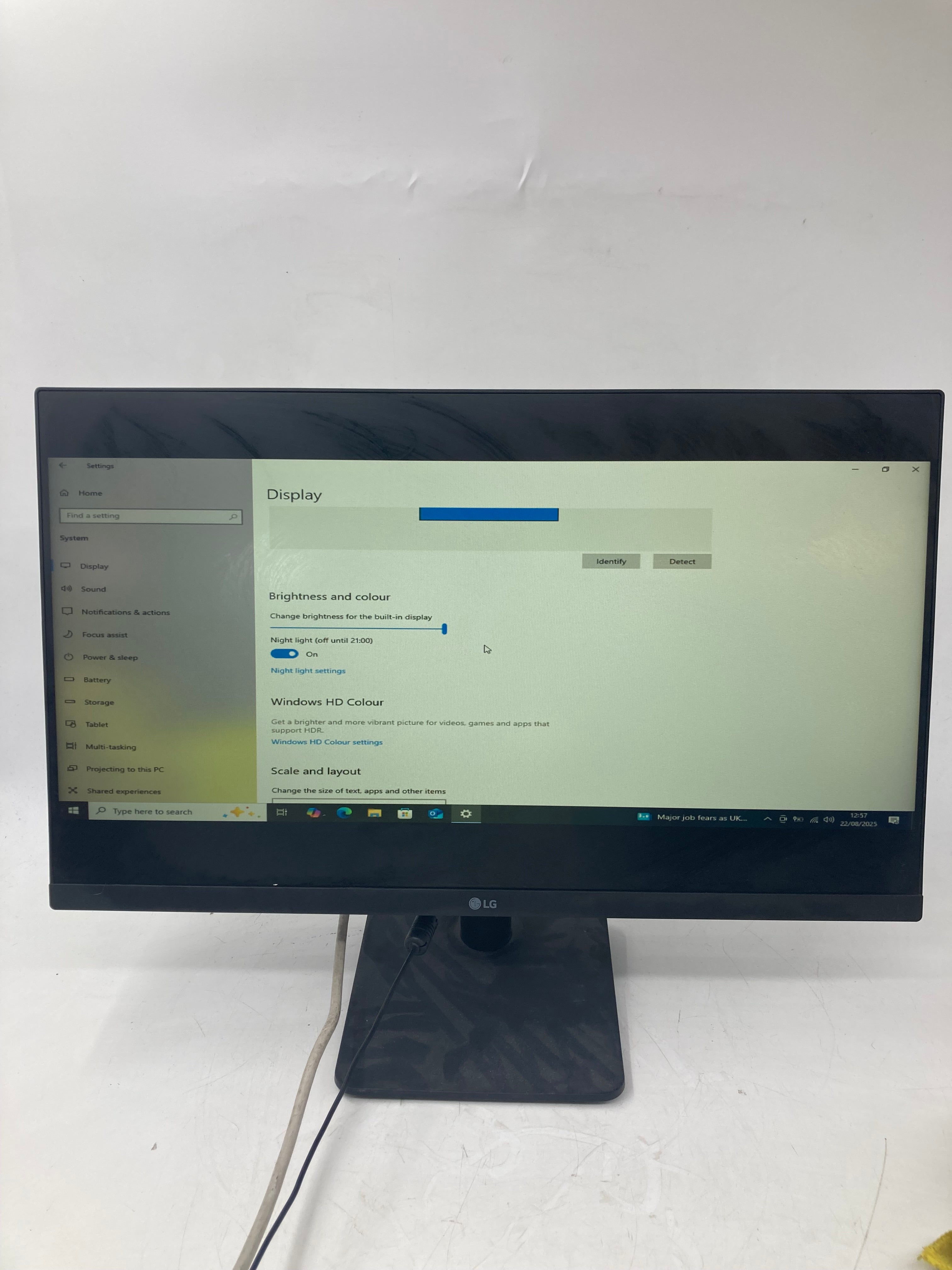 LG 24MP400 24" LCD Monitor DVI VGA HDMI