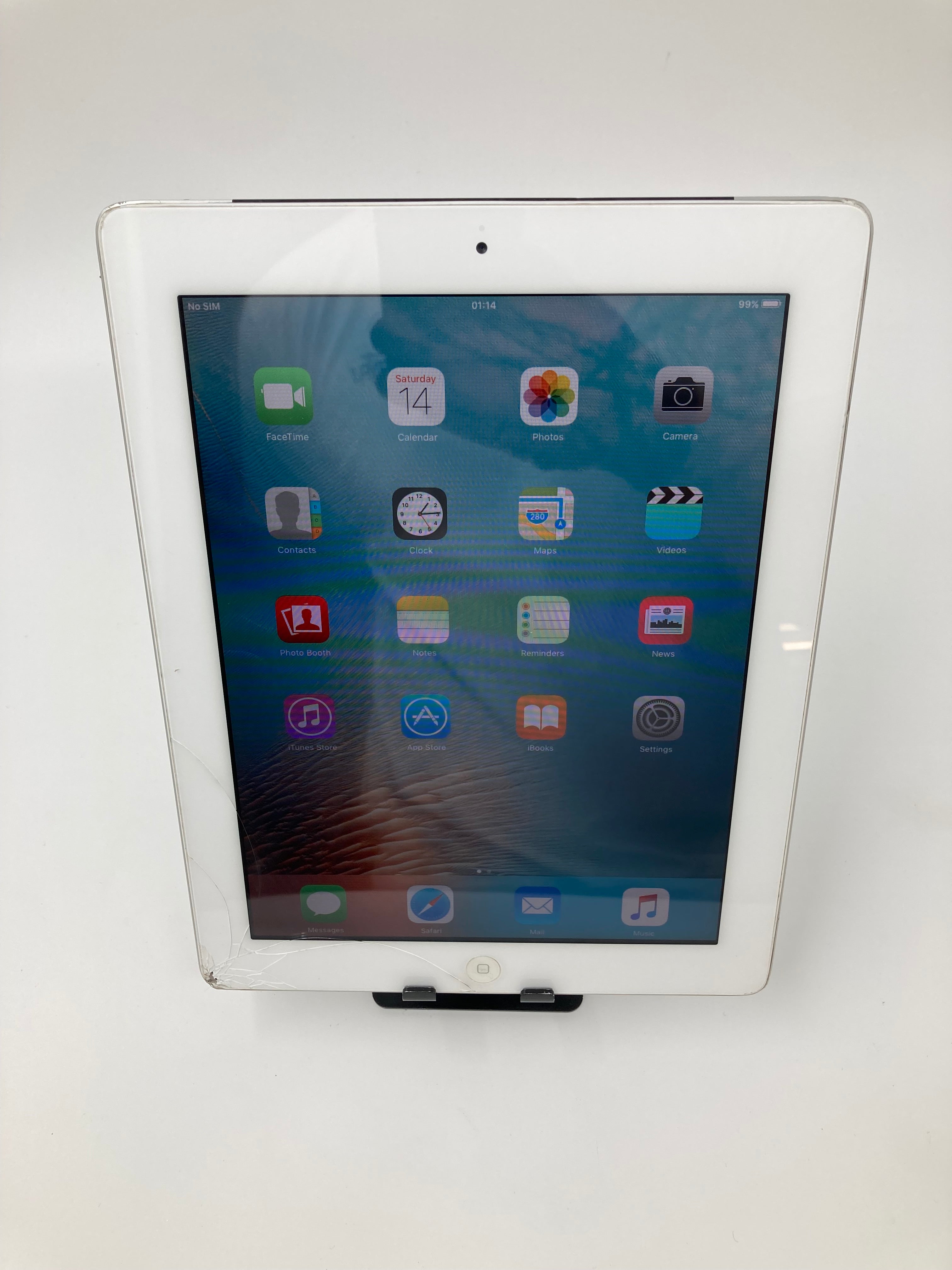 Apple iPad 2 A1396 Silver WiFi + Cellular 16GB & 32GB Unlocked Batch of 3