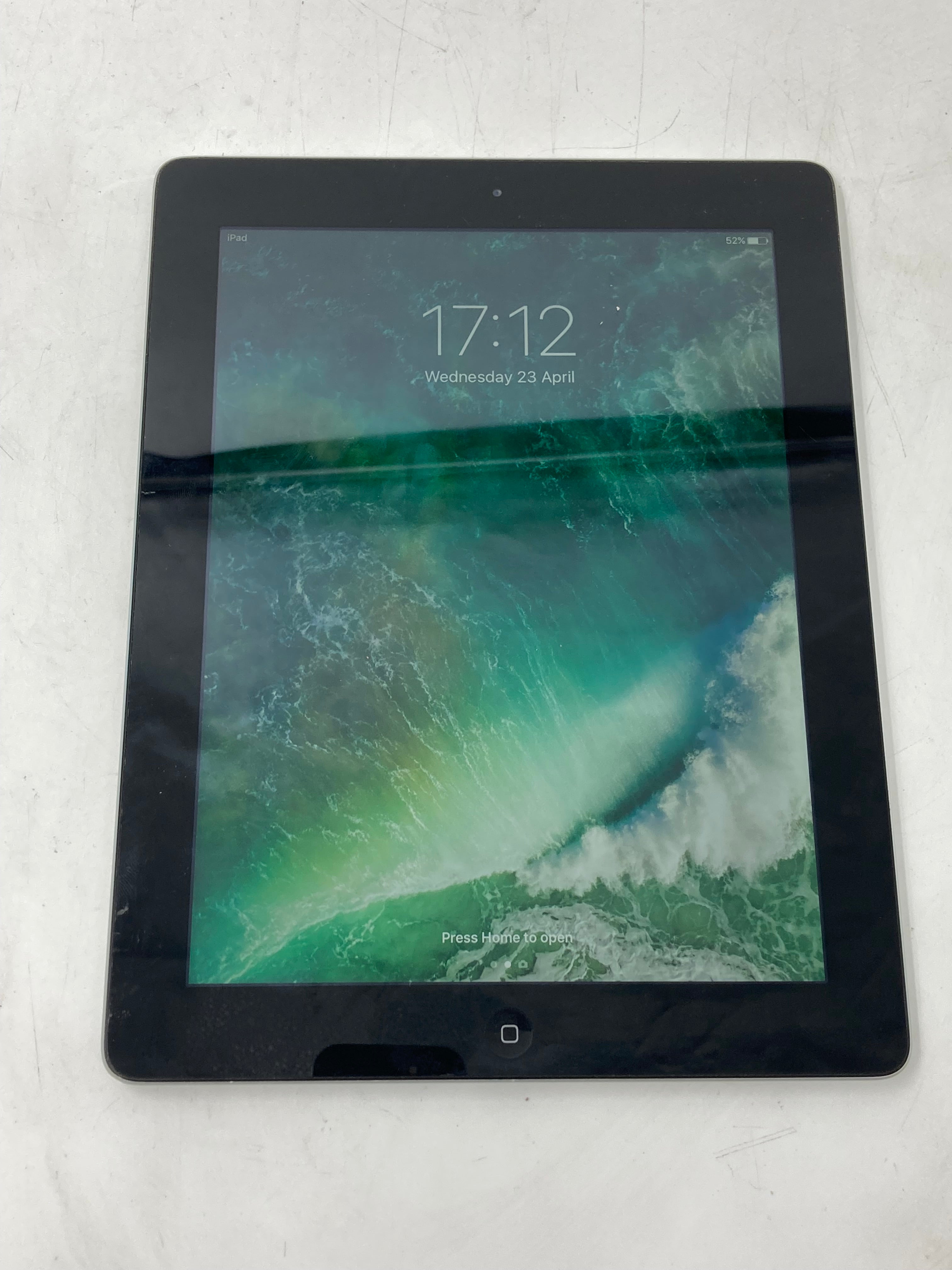 Batch of 3 Apple iPads - Mixed Models