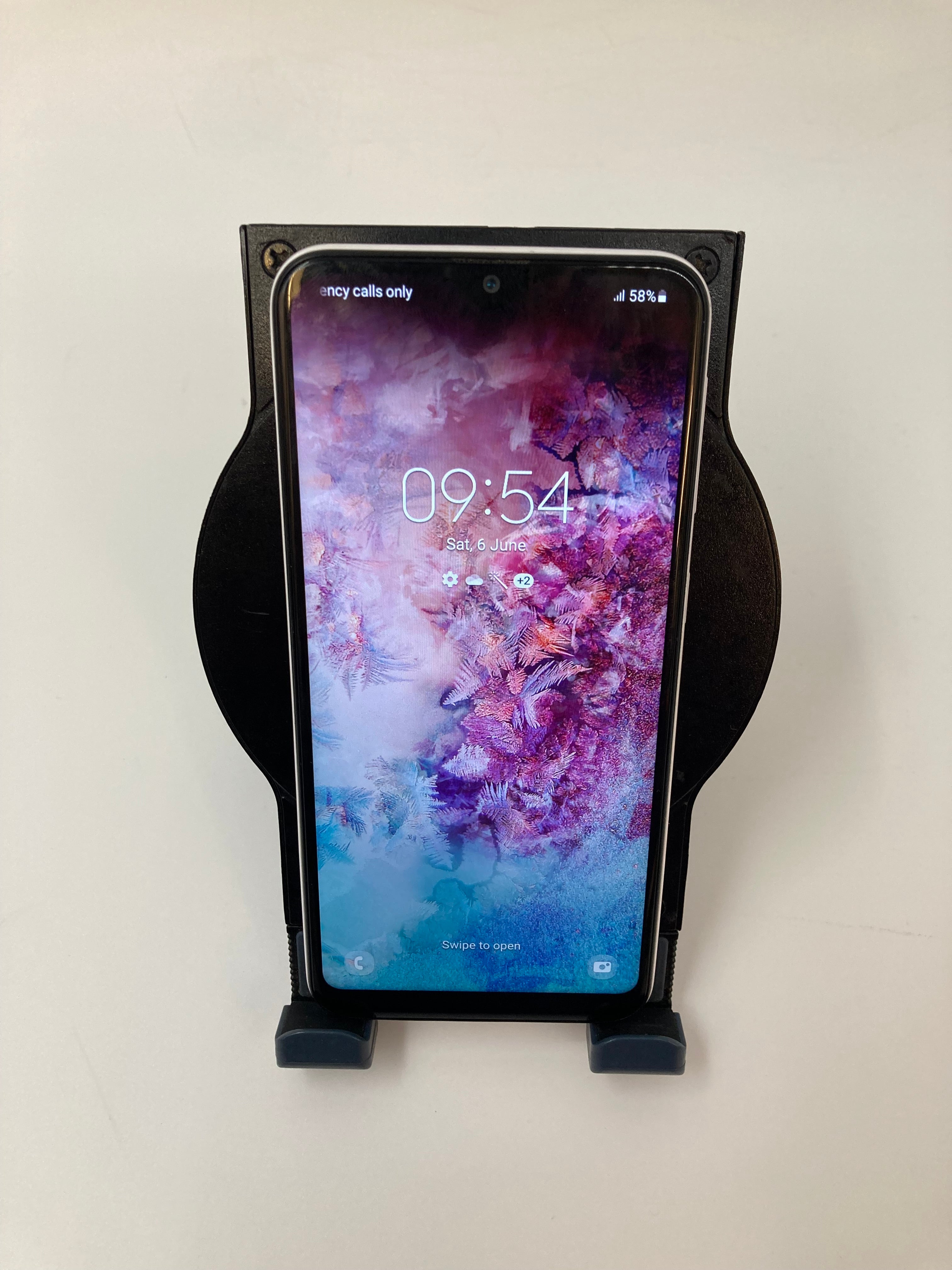 Samsung Galaxy A20E | 5.8" LCD | 4G LTE | 32GB Storage