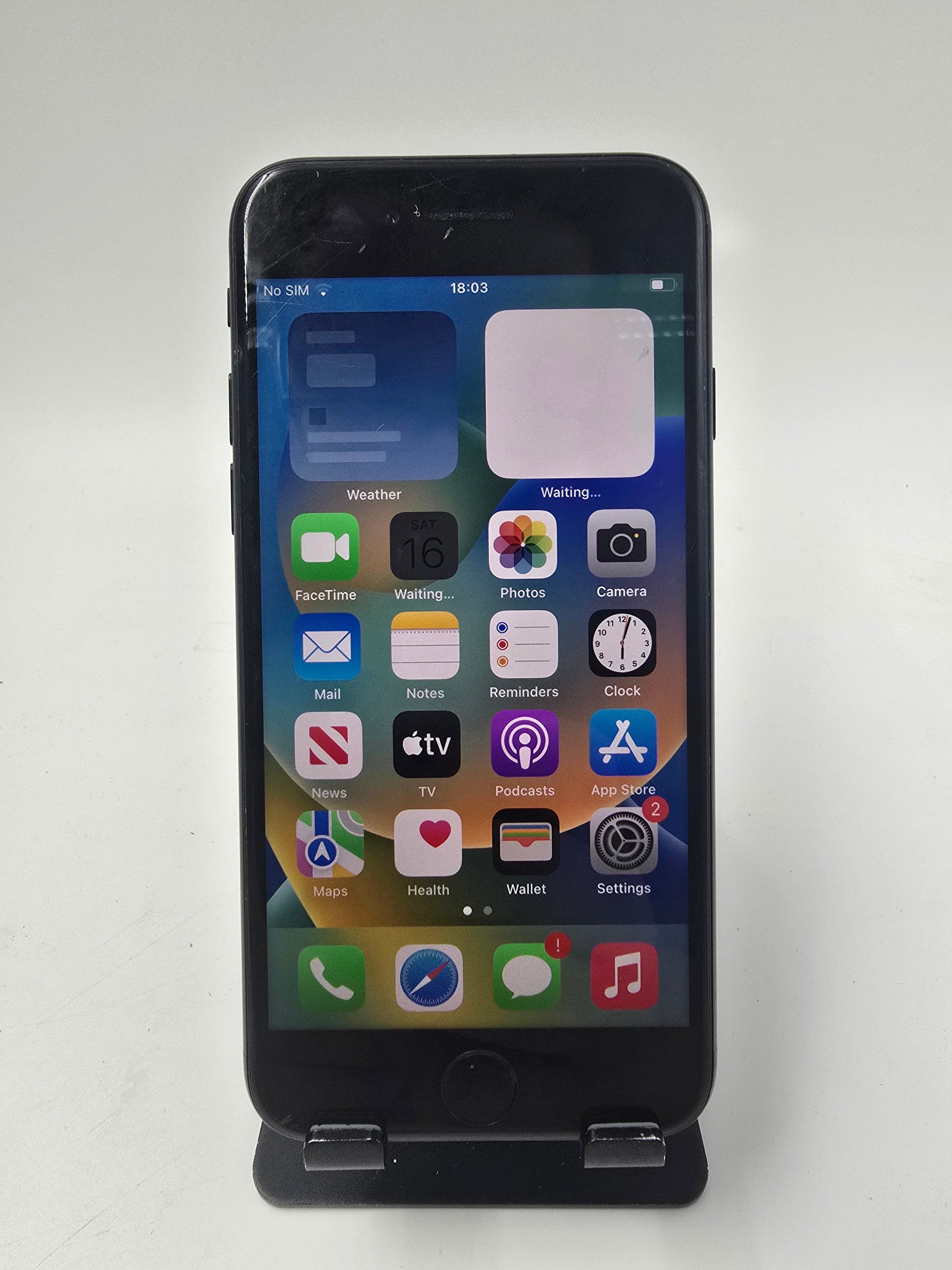 Apple iPhone SE 3rd Gen 2022 4.7" 64GB Storage Unlocked 98% Battery