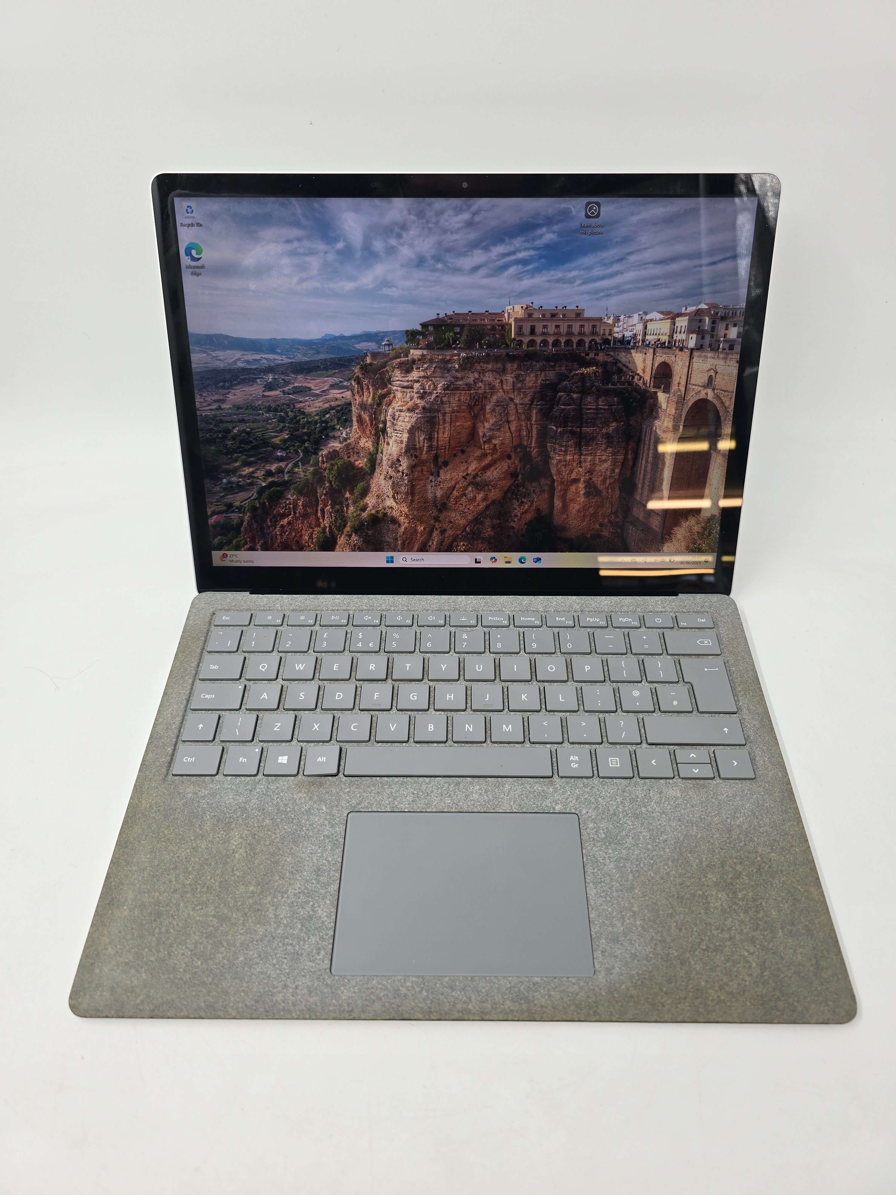 Microsoft Surface Laptop 2 13.5" Touchscreen i5 8th Gen 8GB RAM 128GB SSD W11