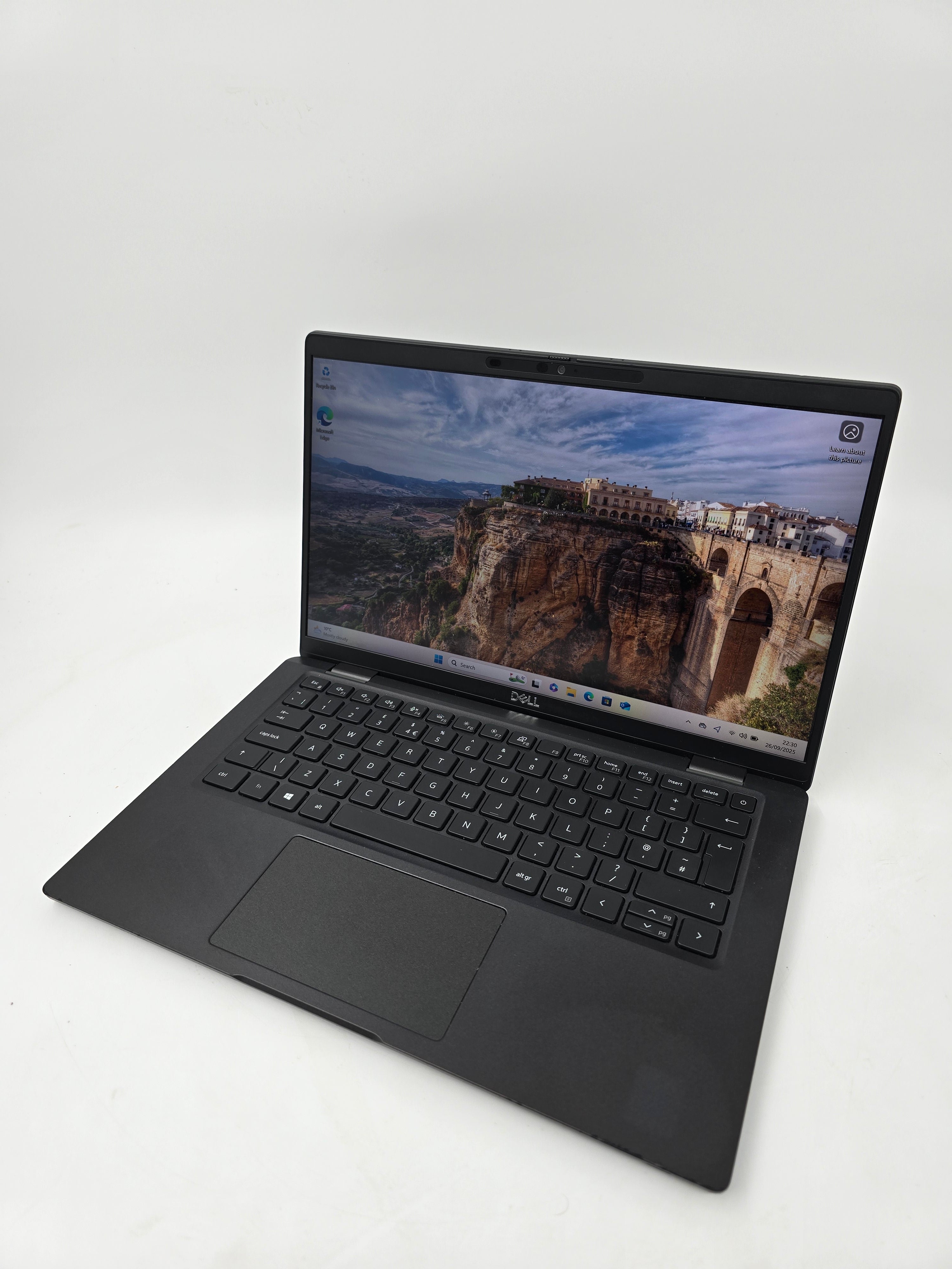 Dell Laptop Latitude 7420 14" Screen i7 11th Gen 16GB RAM 512GB SSD W11