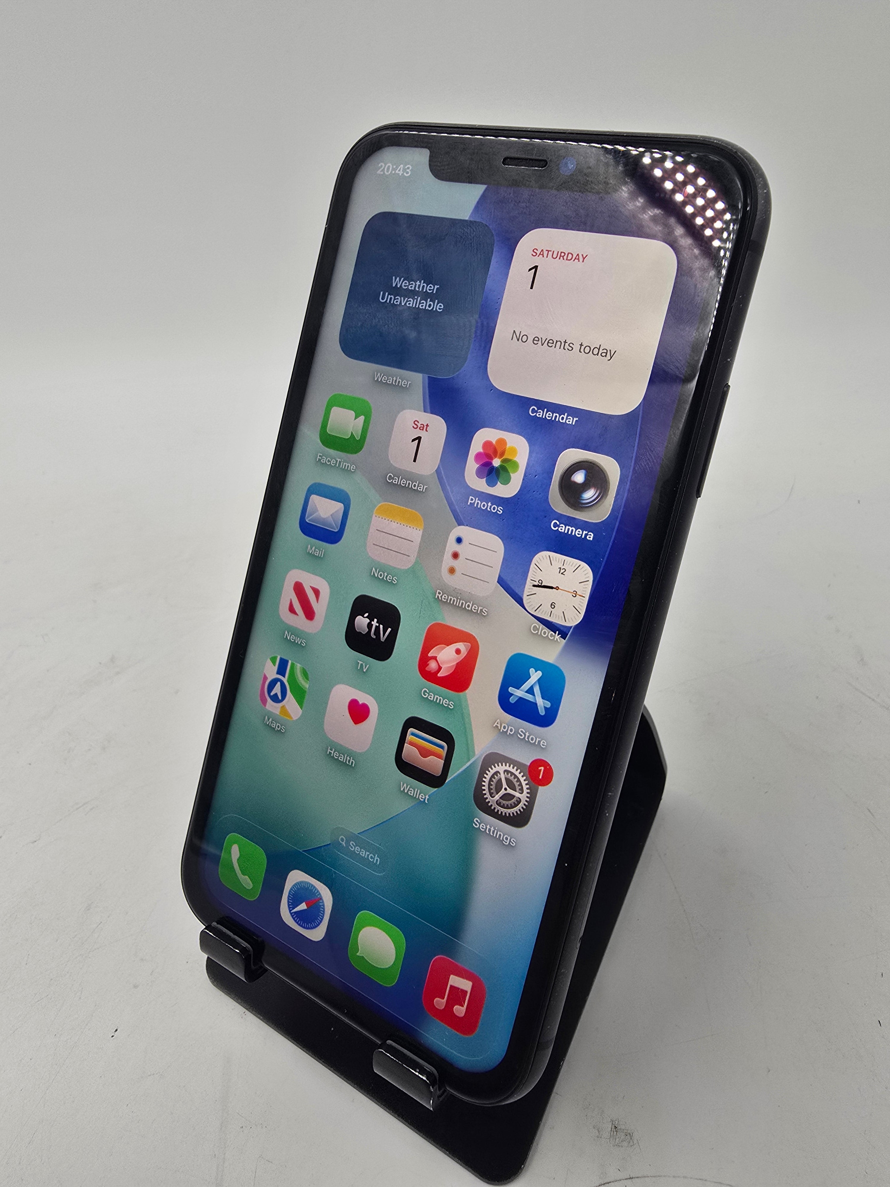 Apple iPhone 11 2019 6.1" Screen 64GB Storage Unlocked 96% Battery Spares