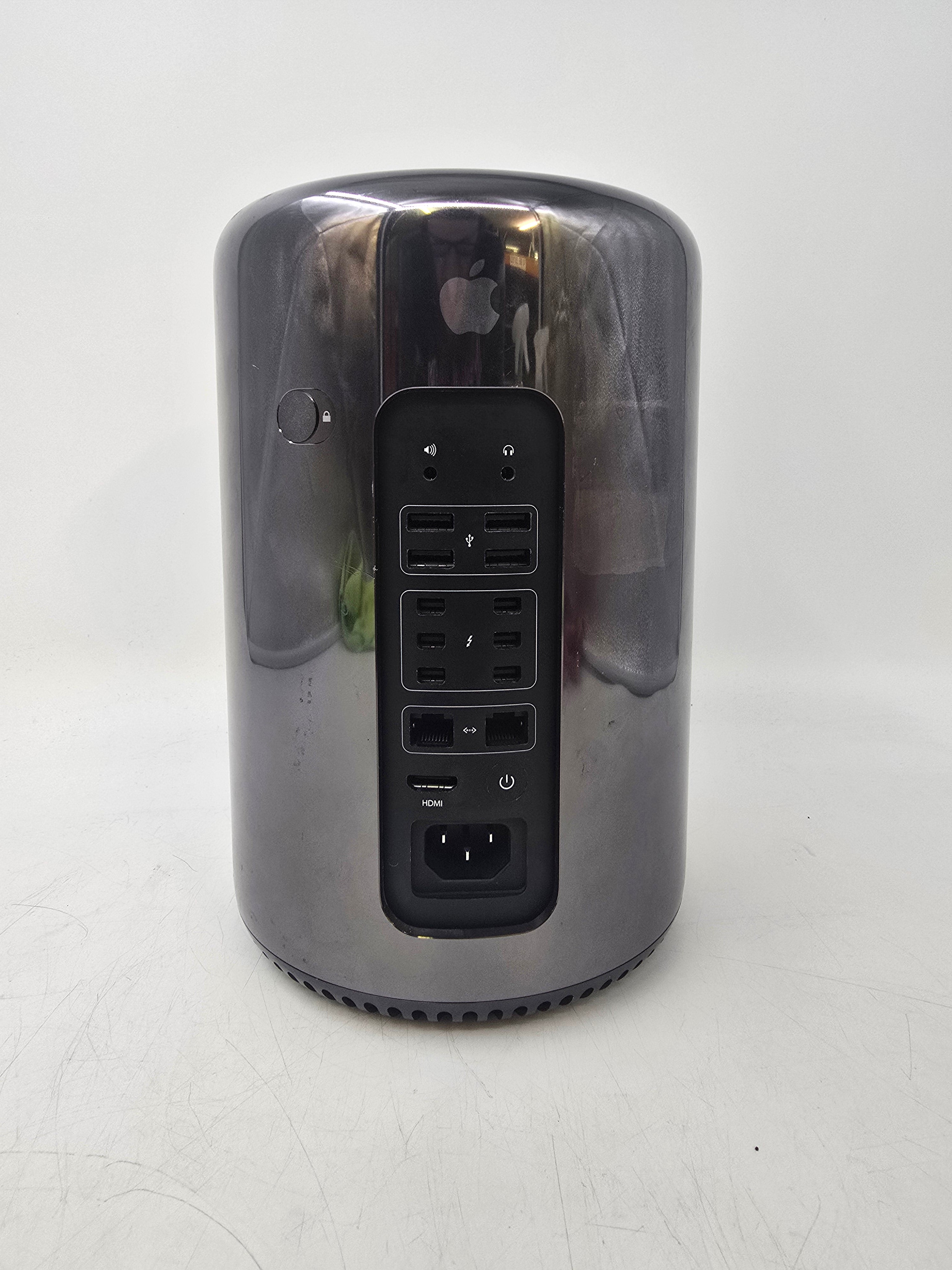Apple Mac Pro Late 2013 | E5-1620v2 3.7GHz | 4GB | 256GB SSD | MacOS