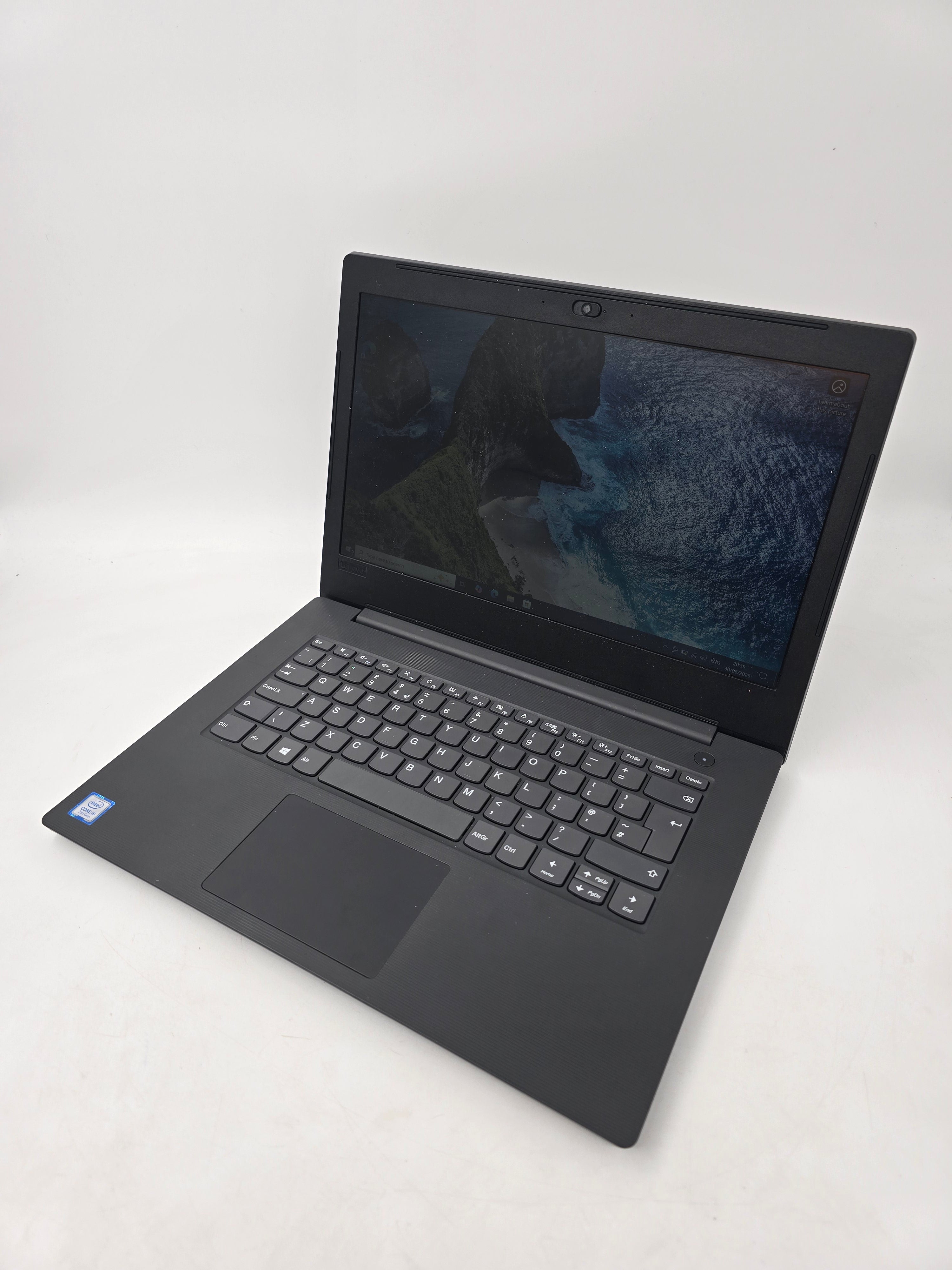 Lenovo Laptop V130-14IKB 14" Screen i5 7th Gen 8GB RAM 256GB SSD W10