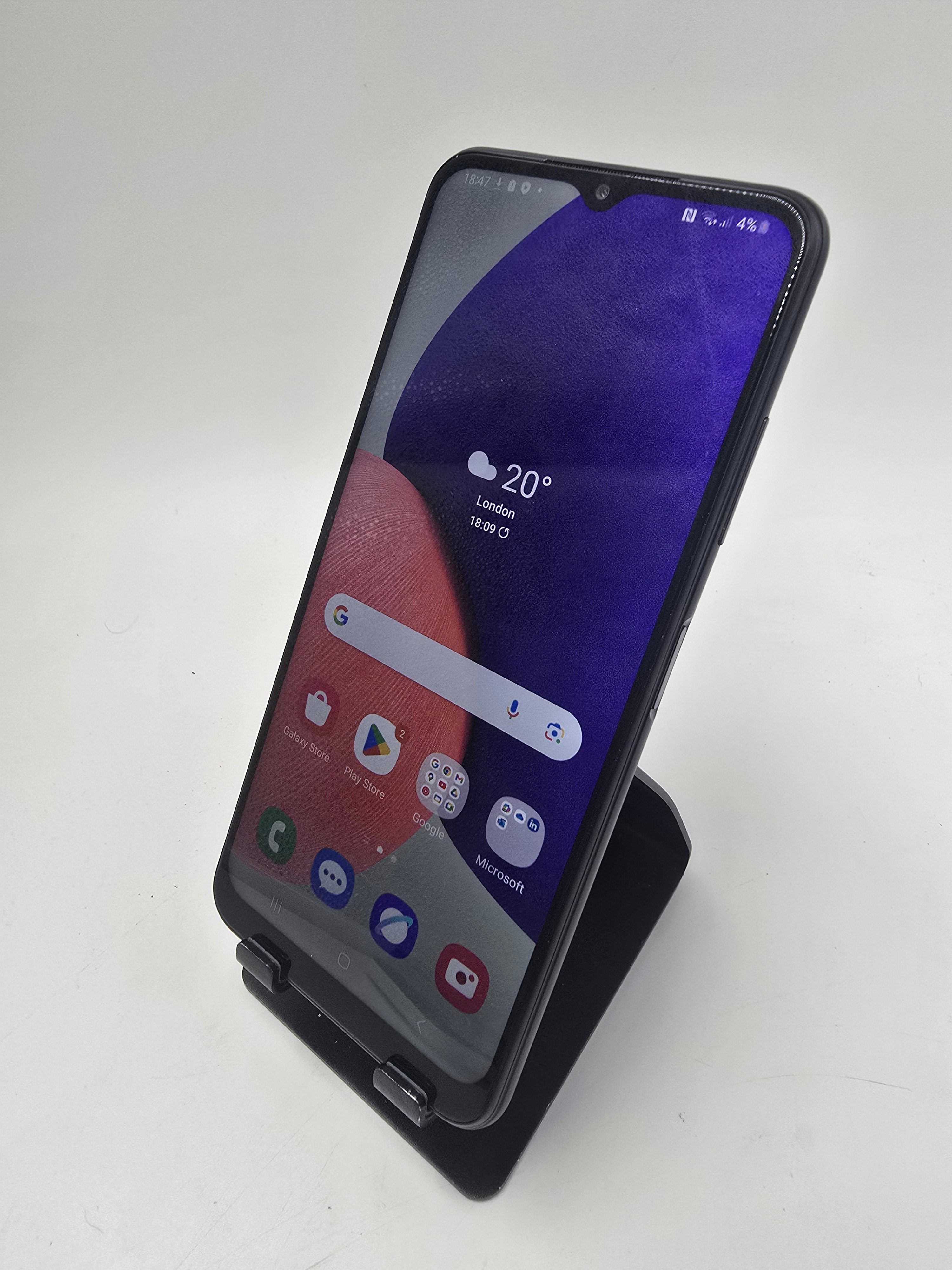 Samsung Galaxy A22 5G 6.6" 64GB Storage O2 Network Lock Black