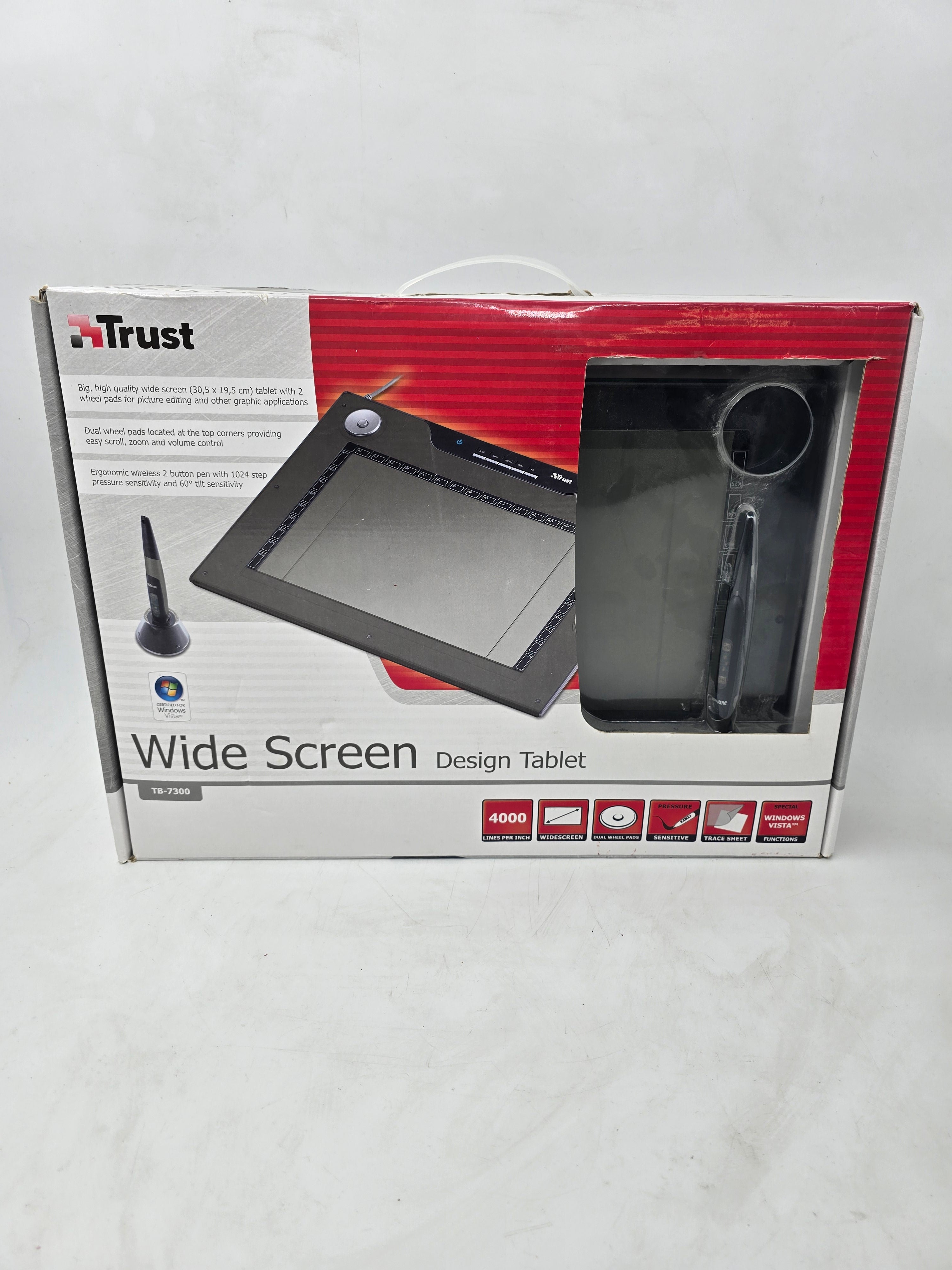 EM Trust Wide Screen Design Tablet TB-7300 W/ Pen & Pen Holder