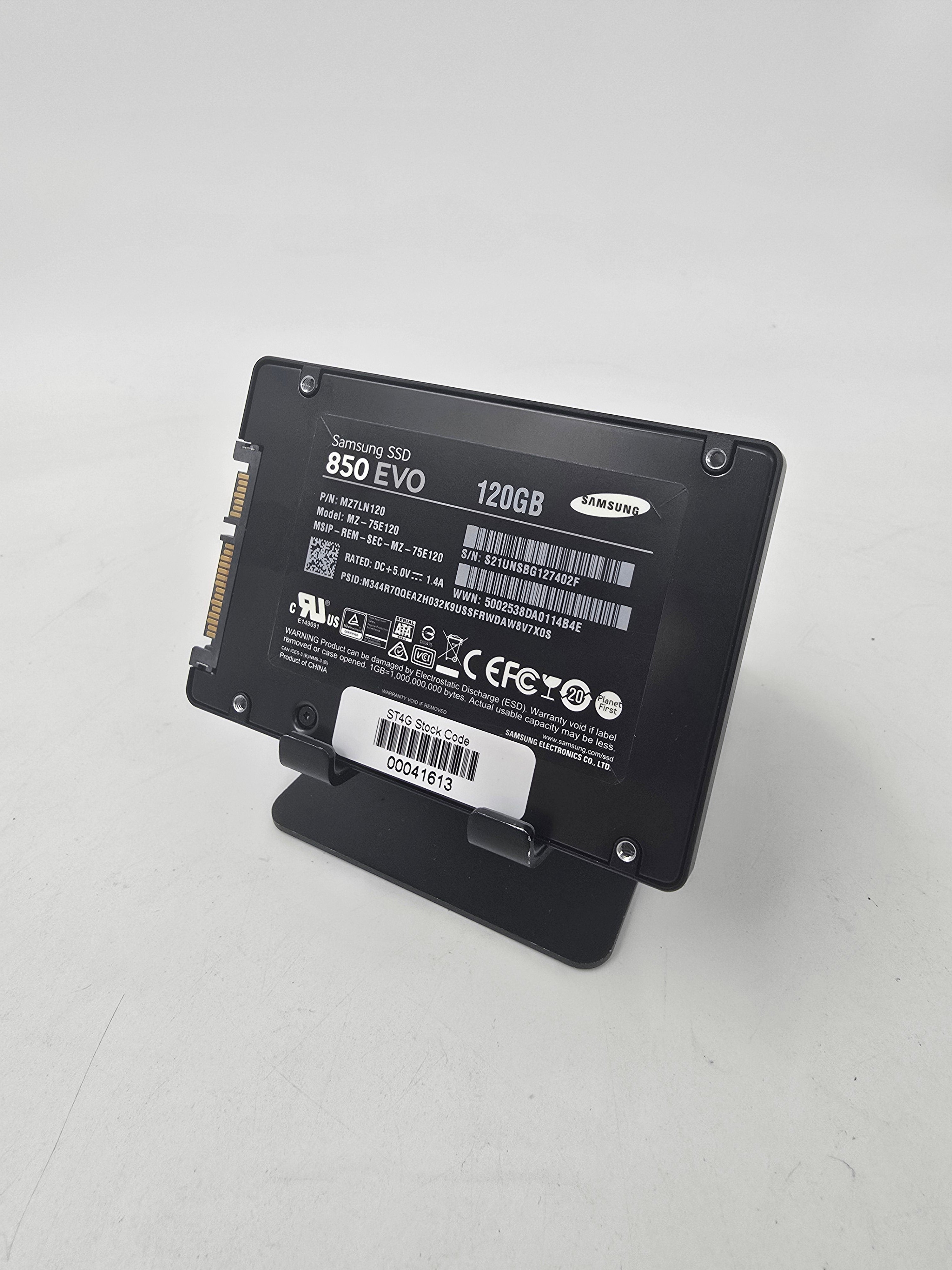 Solid State Drive 500GB 250GB 240GB 128GB 120GB 2.5" SATA SSD Lot of 7