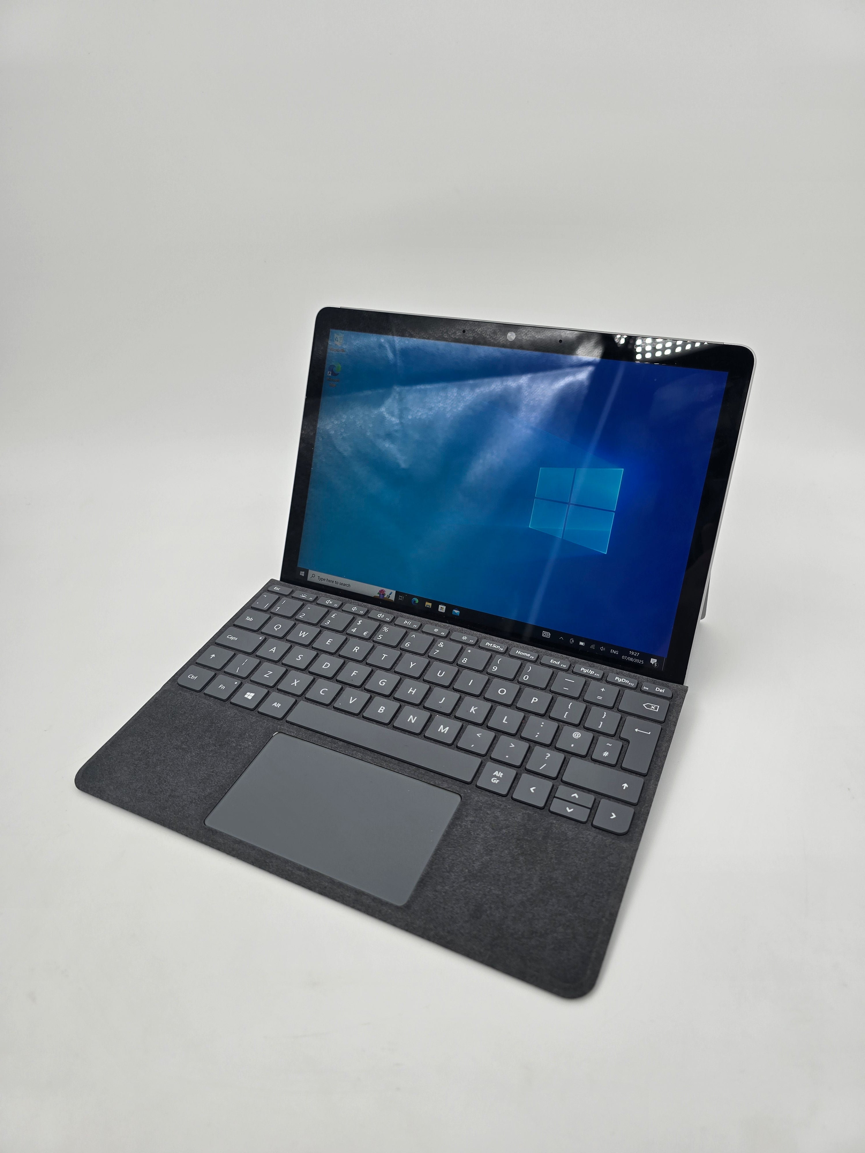 Microsoft Surface Go 2 10.5" TouchScreen m3 8100Y 8GB RAM 256GB SSD W10