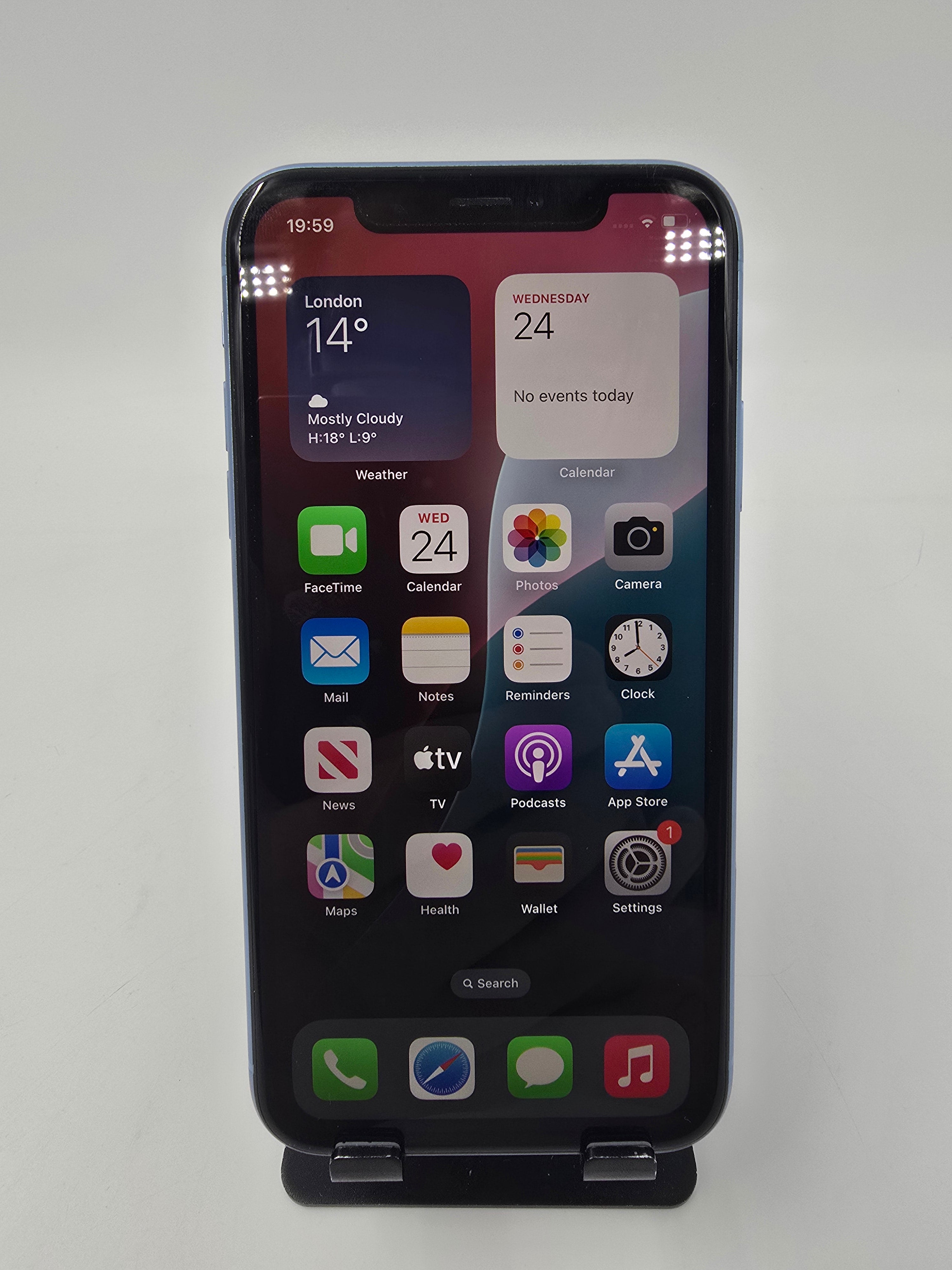 Apple iPhone XR 2018 6.1" 64GB Storage Blue Unlocked 89% Battery Health