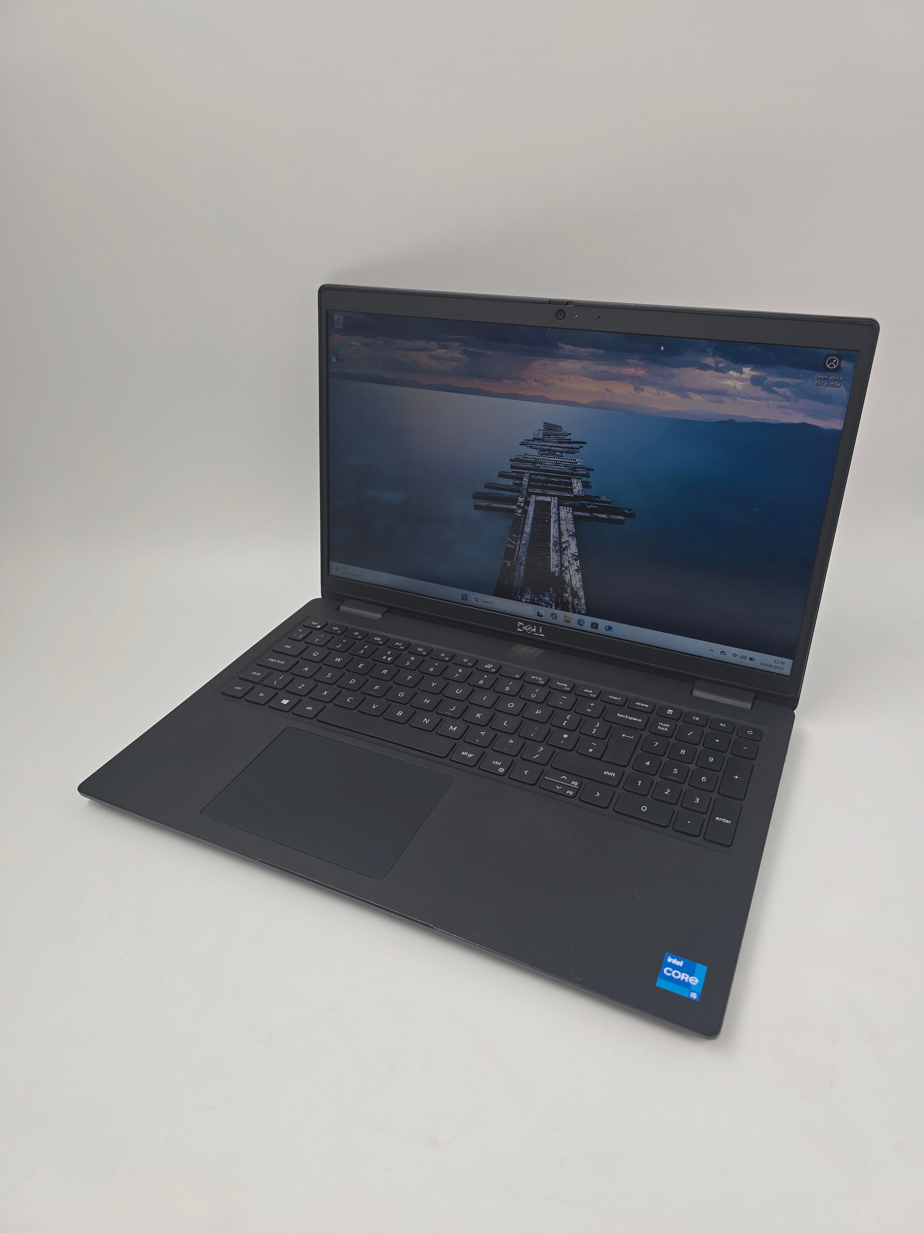 Dell Laptop Latitude 3520 15.6" Screen i5 11th Gen 8GB RAM 256GB SSD W11 Pro