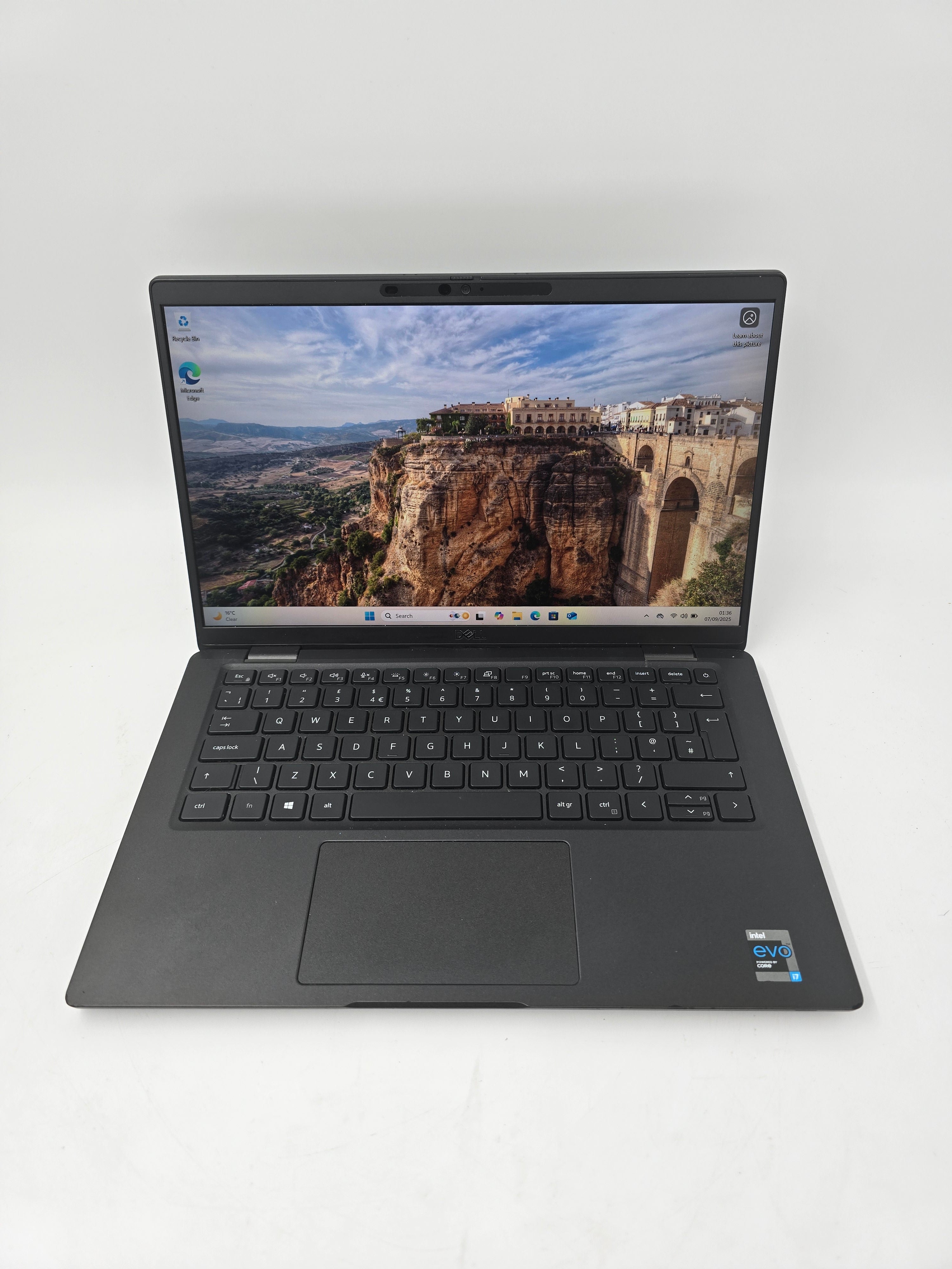 Dell Laptop Latitude 7420 14" Screen i7 11th Gen 16GB RAM 512GB SSD W11 Spares