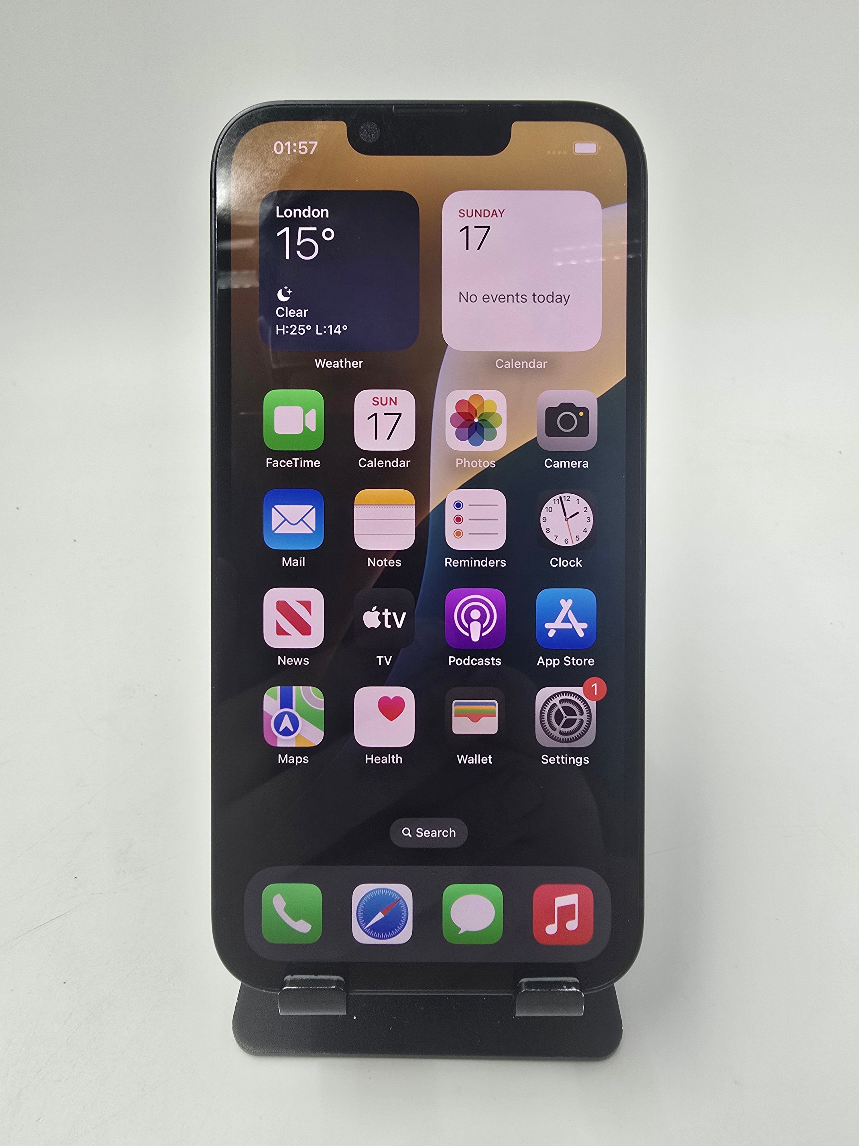 Apple iPhone 14 2022 6.1" Screen 128GB Storage Unlocked 98% Battery Health