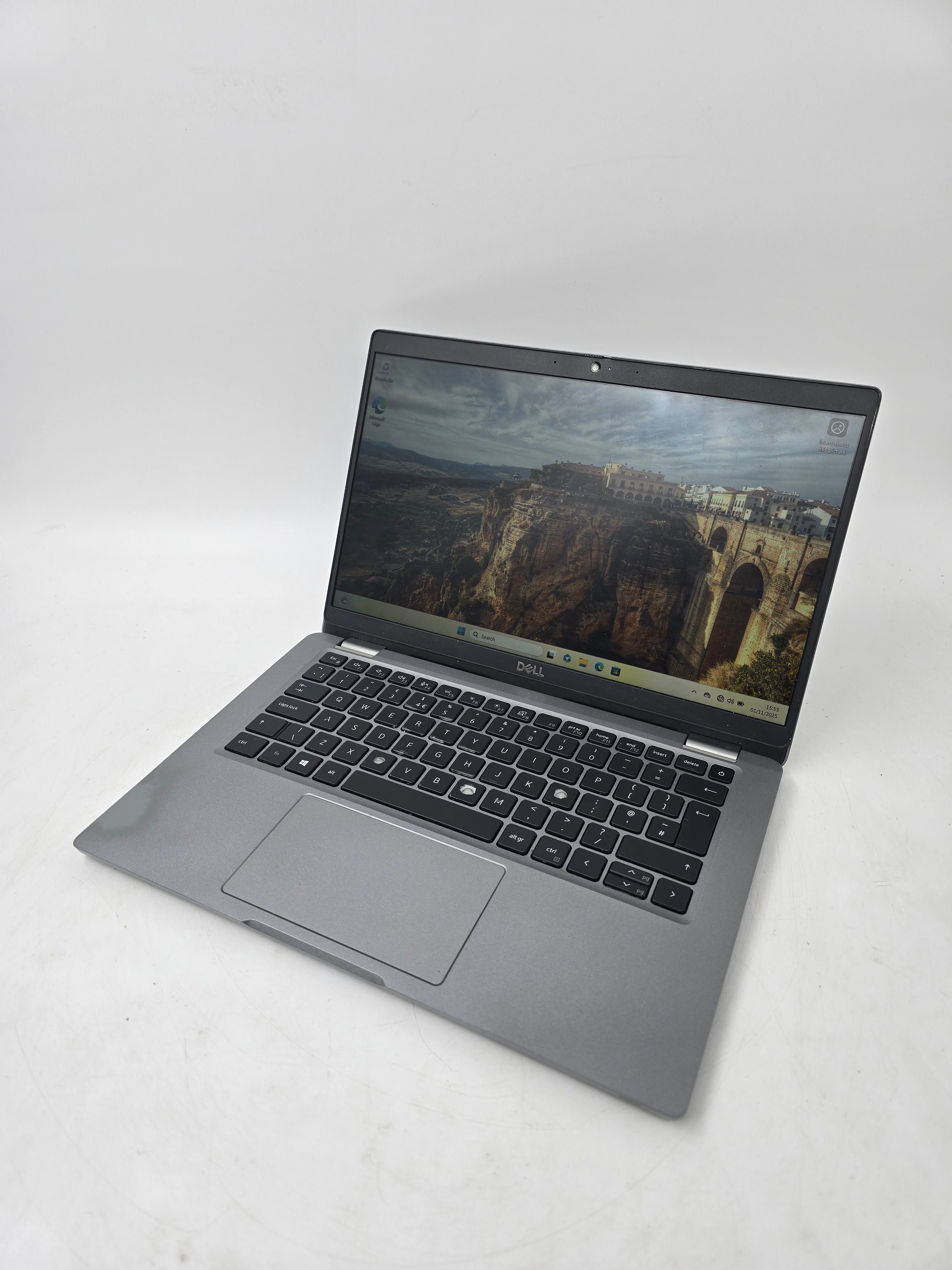 Dell Latitude 5320 13.3" Screen i5 11th Gen 8GB RAM 256GB SSD W11