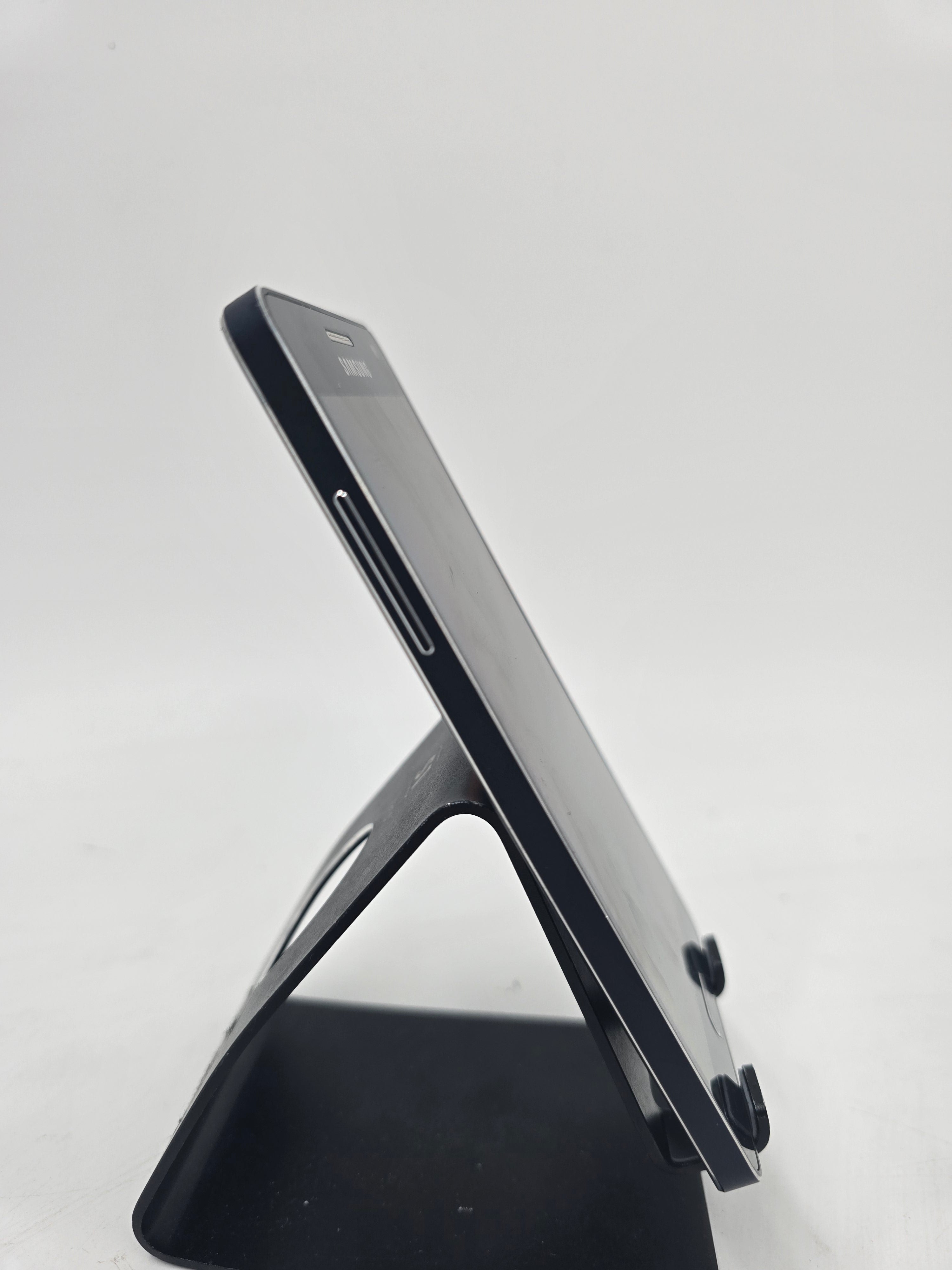 Samsung Galaxy A5 5.0" Screen 2014 16GB Storage Black Spares