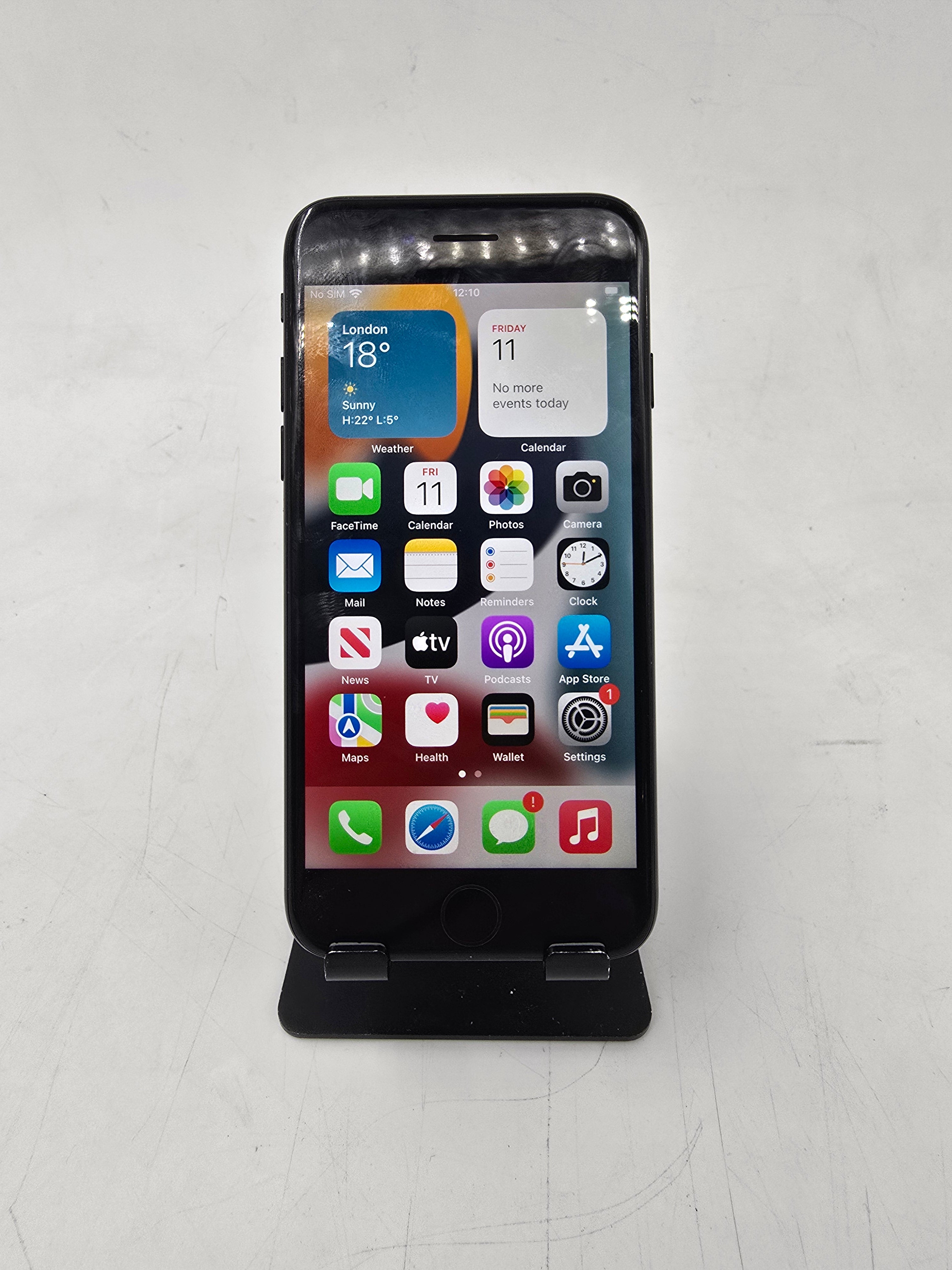 Apple iPhone 7 4.7" Screen 128GB Storage Black 90% Health O2 Network