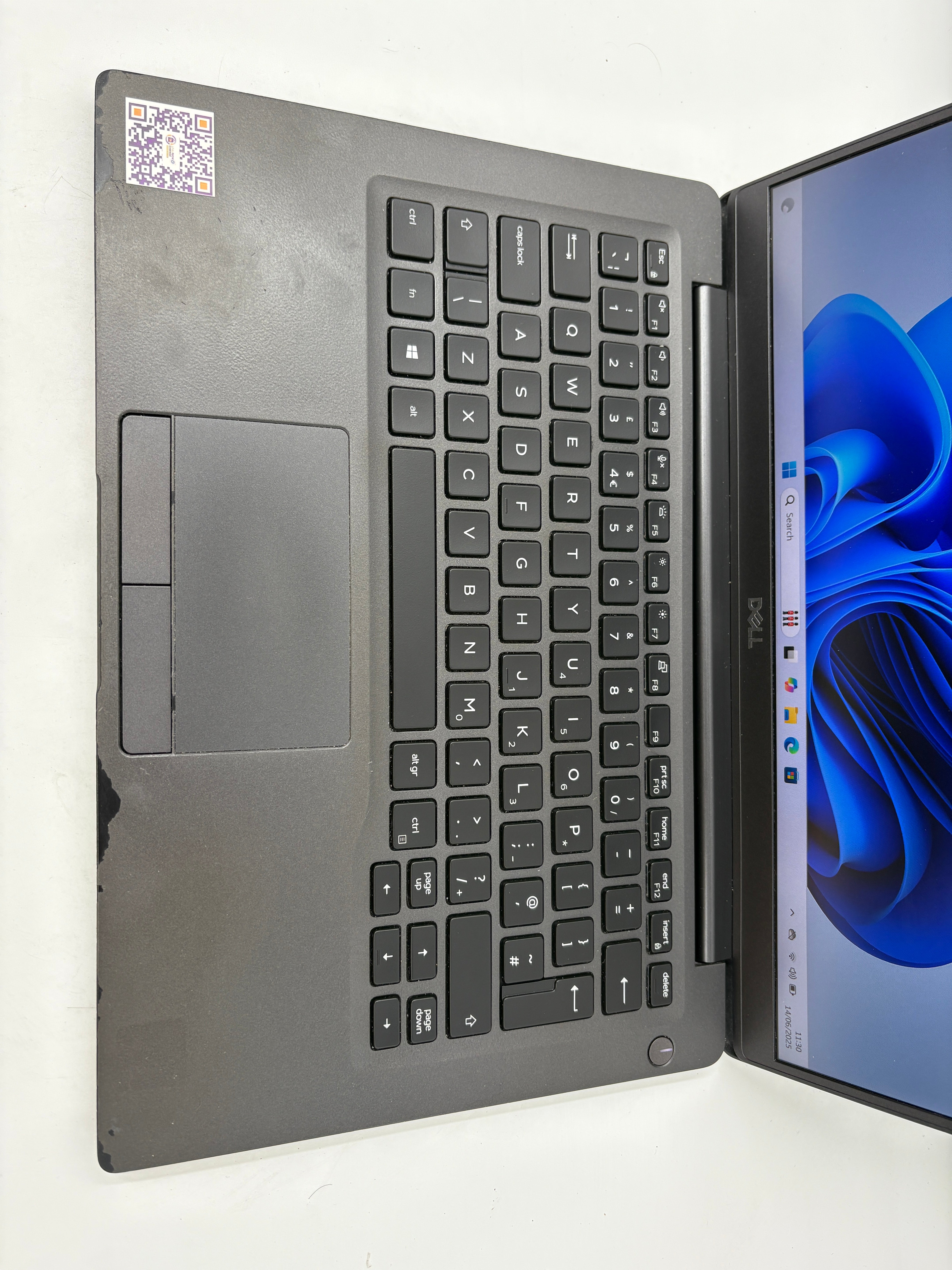 Dell Laptop Latitude 7400 14" Screen i7 8th Gen 8GB RAM 256GB SSD W11