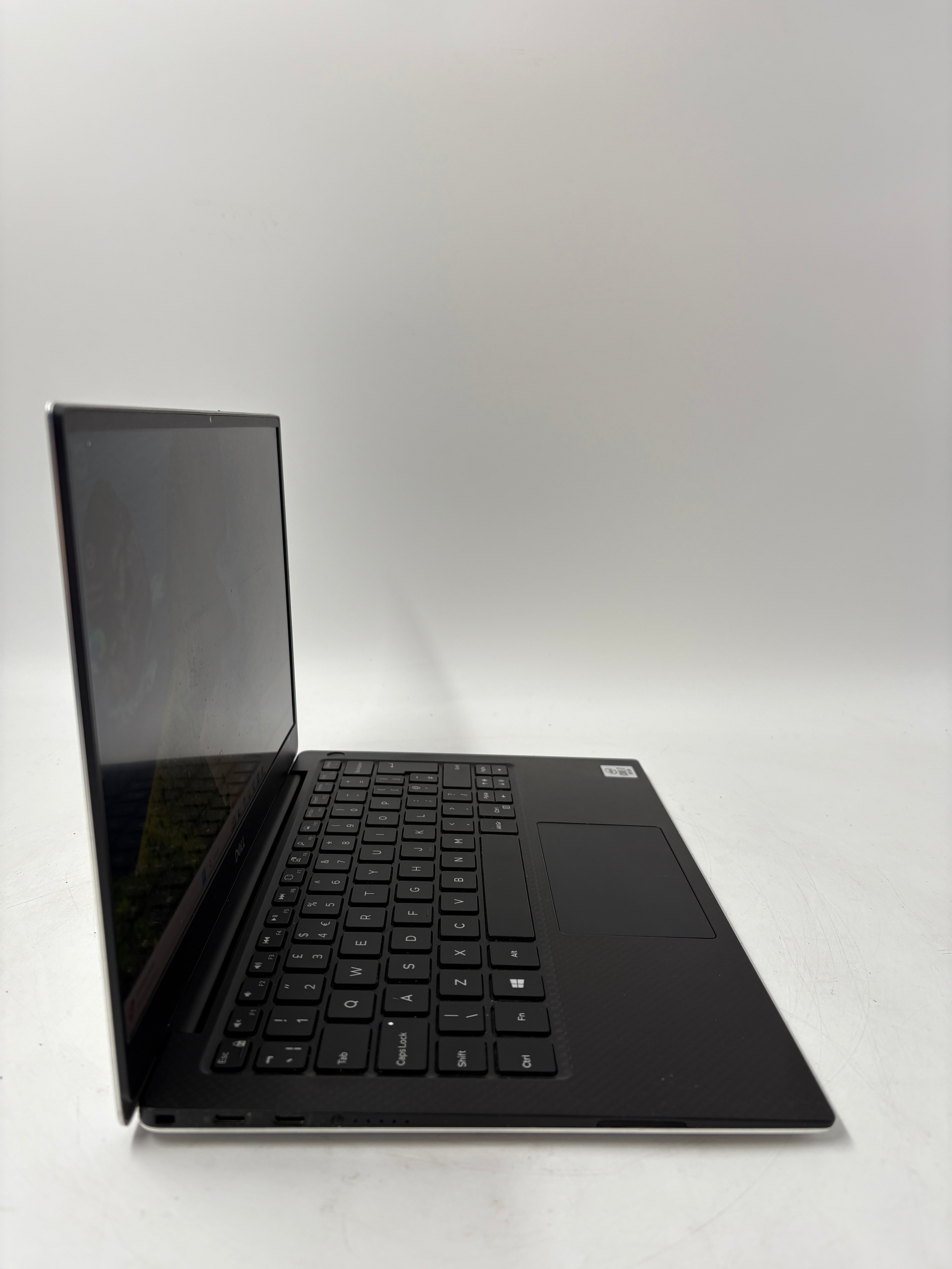 Dell XPS 7390 13.3" Screen i7 10th Gen 16GB RAM 512GB SSD NO OS