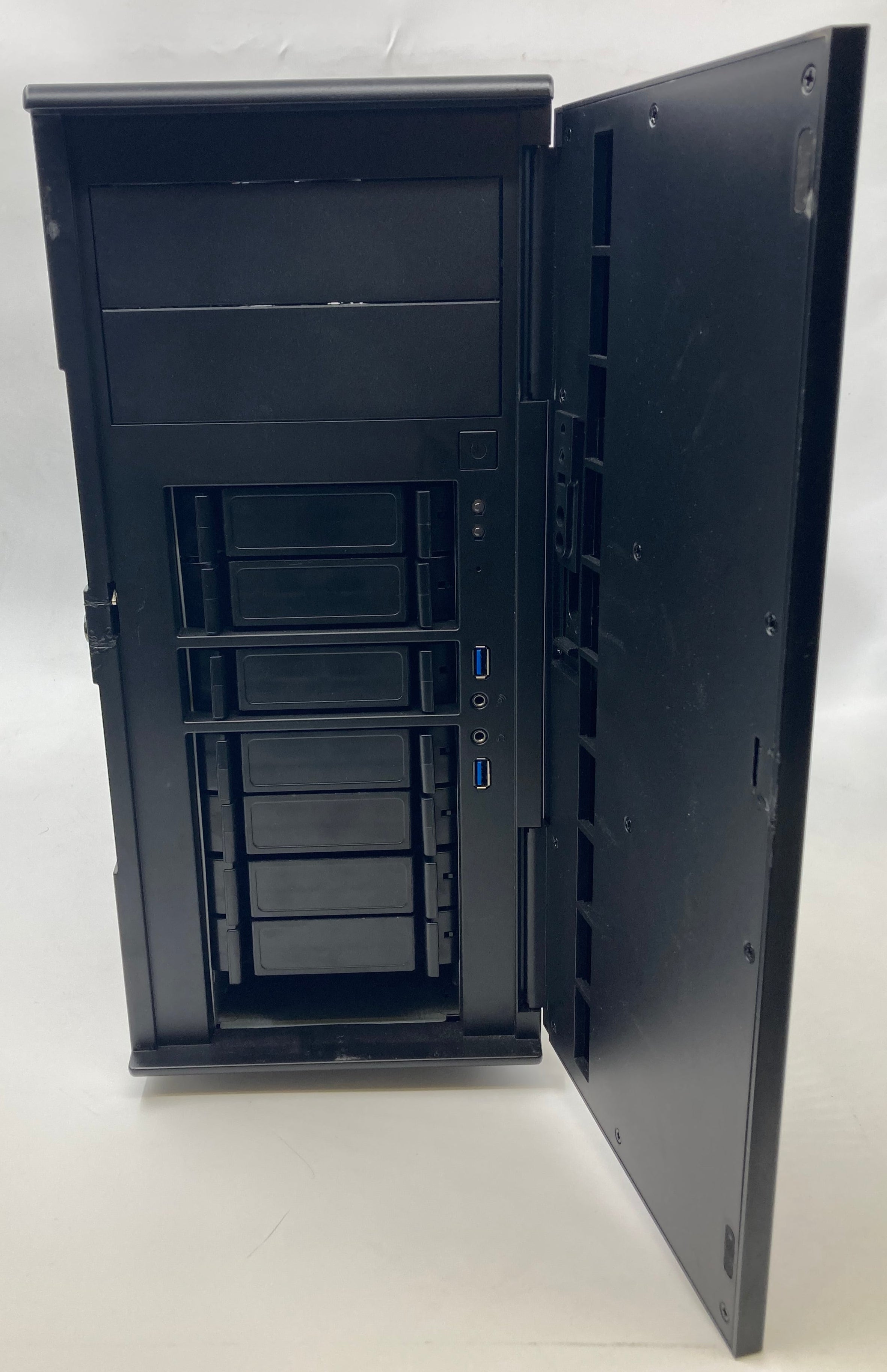 SilverStone Tower Server X10SLL-F 8x 3.5" Bays Xeon E3-1220 v3 16GB RAM No HDD