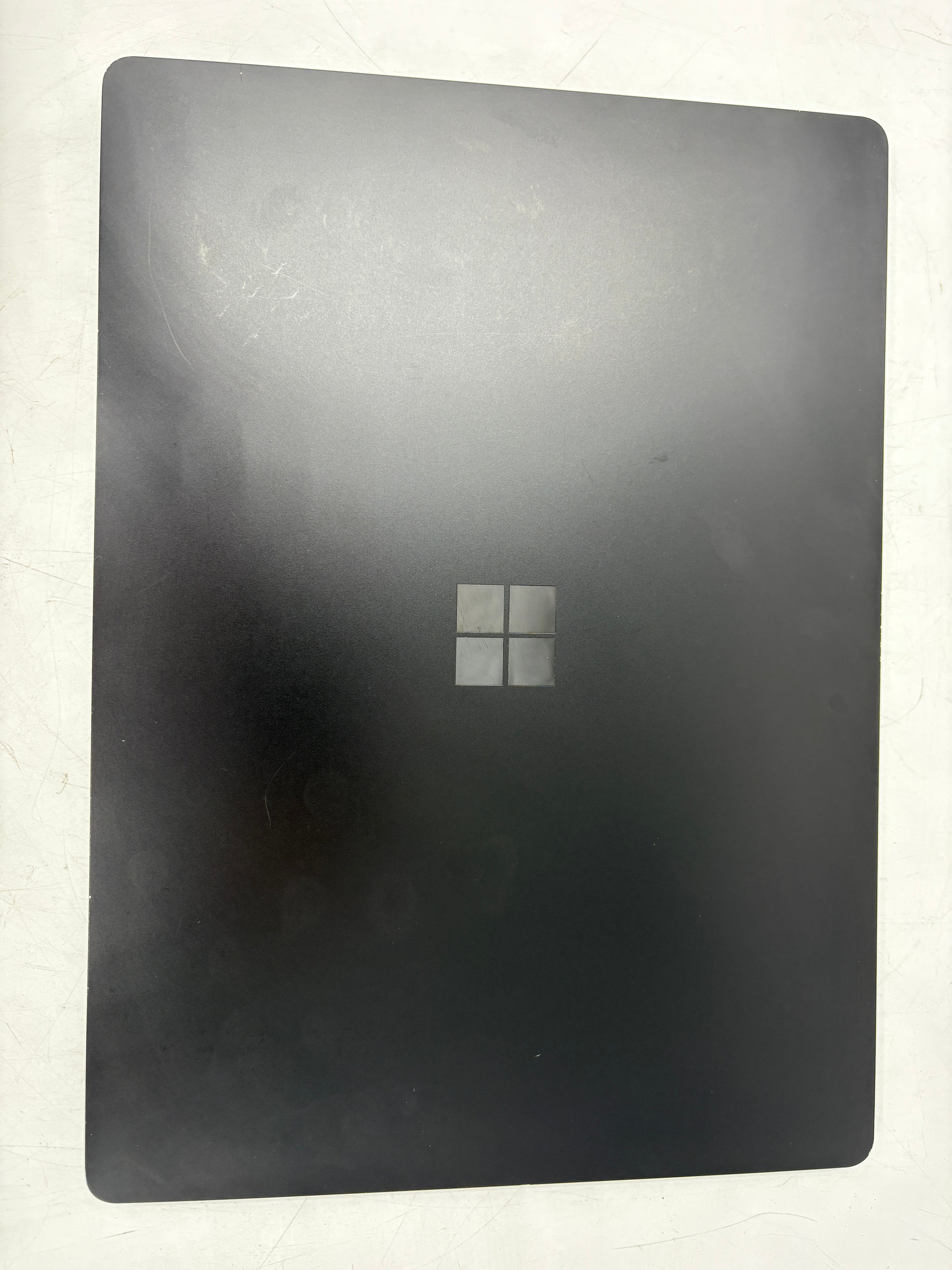 Microsoft Surface Laptop 3 13.5" Touchscreen i5 10th Gen 8GB RAM 256GB SSD W11