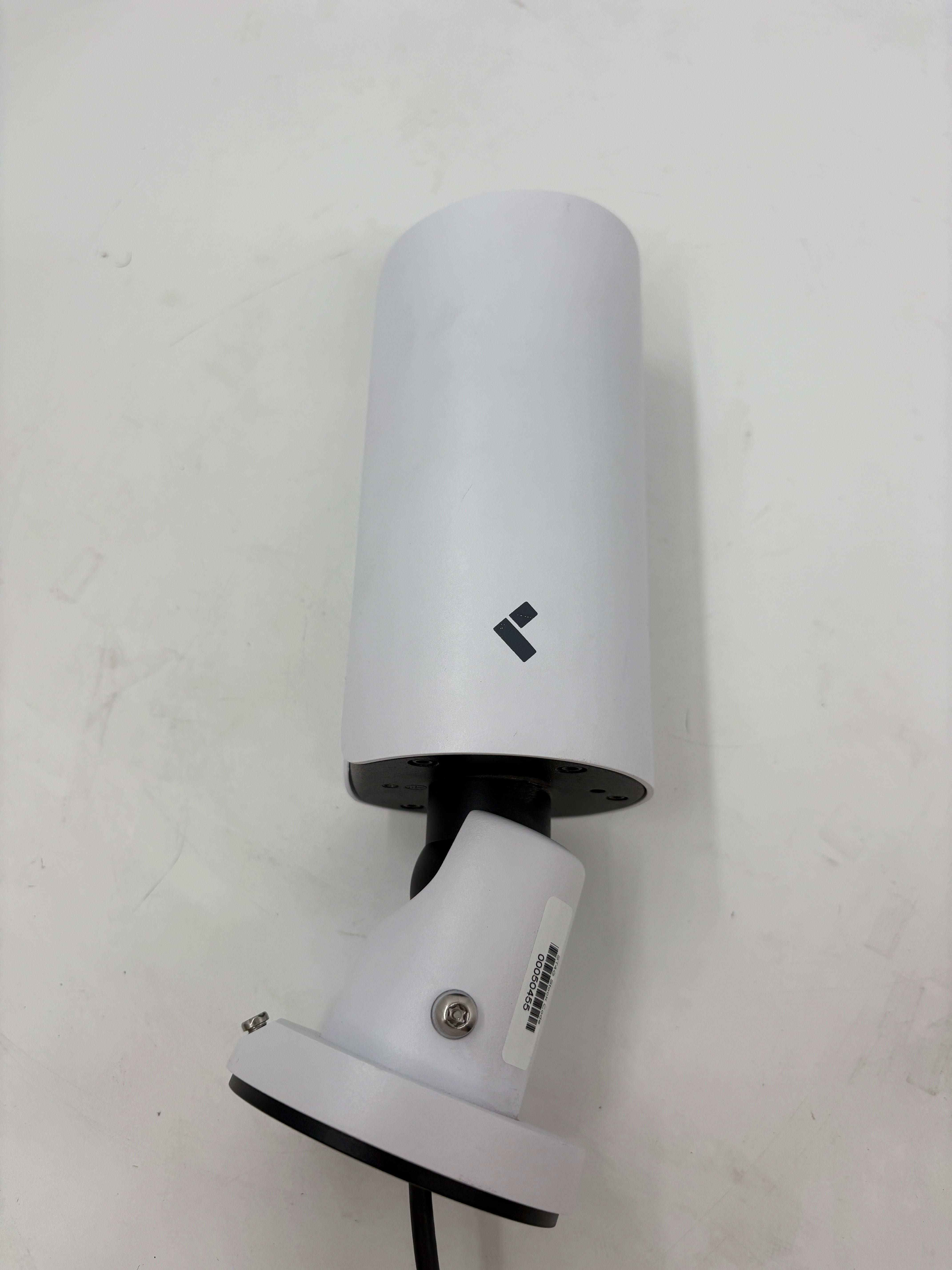 Verkada Outdoor Wide Angle Bullet Camera CB52-E Security Camera 3x Zoom 30m IR