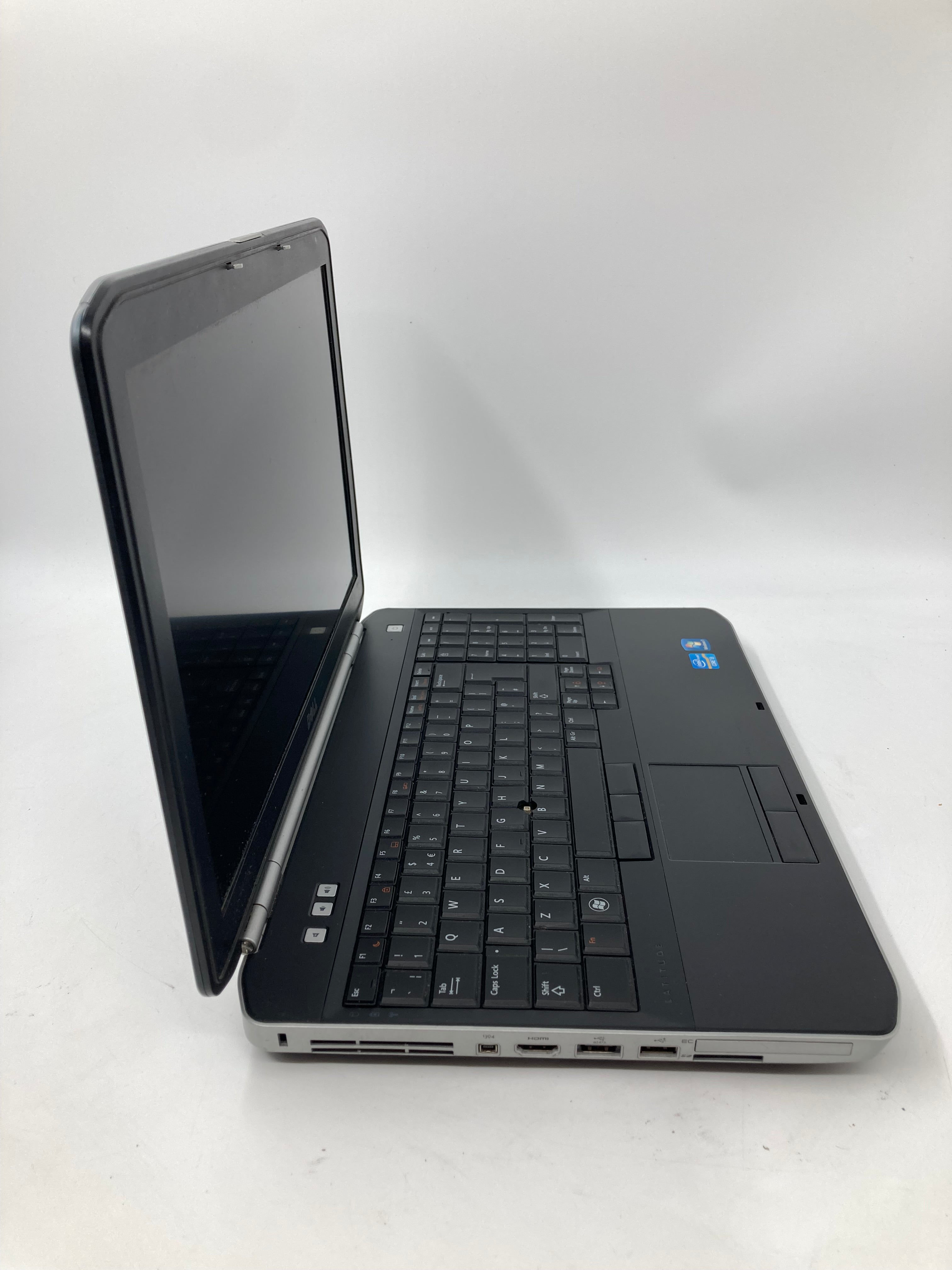 Dell Latitude EE520 15.6" Screen i3 2nd Gen 4GB RAM No SSD No OS *Spares*