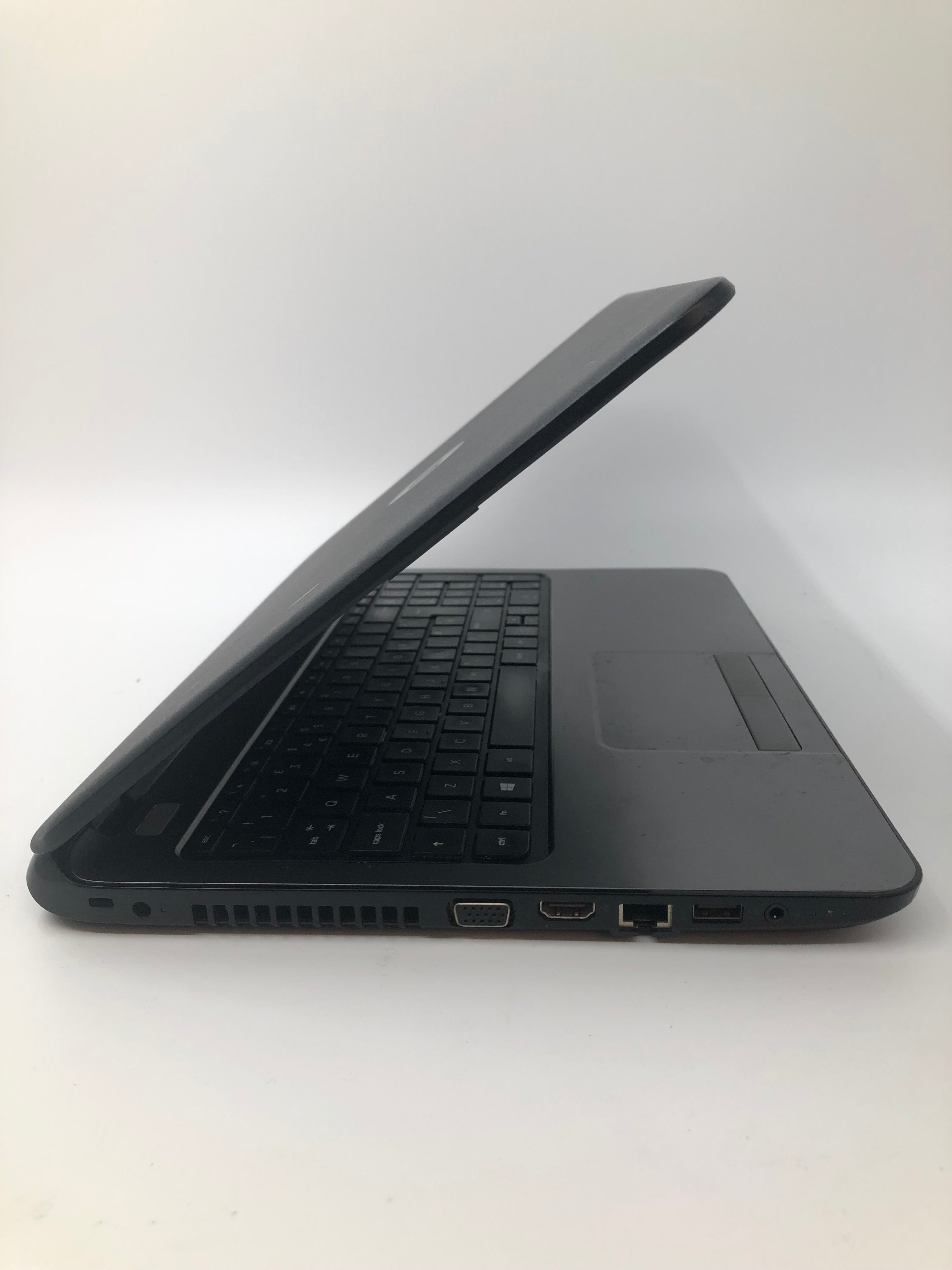 HP 255 G3 Notebook Spares: A4 5000, 8GB RAM, 15.6" Screen (No SSD/No OS)