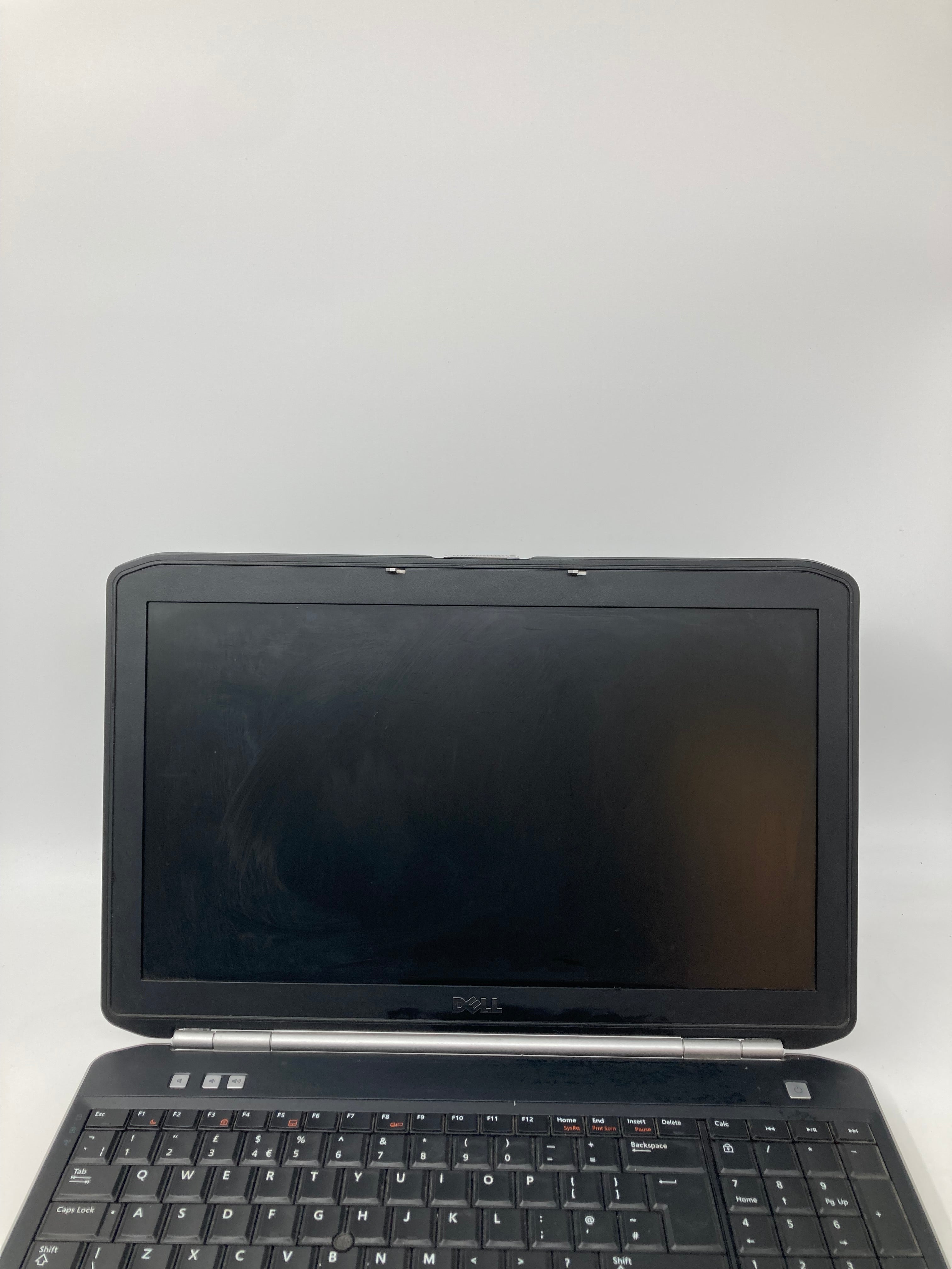Dell Latitude E5520 15.6" Screen i3 2nd Gen 4GB RAM No SSD No OS *Spares*