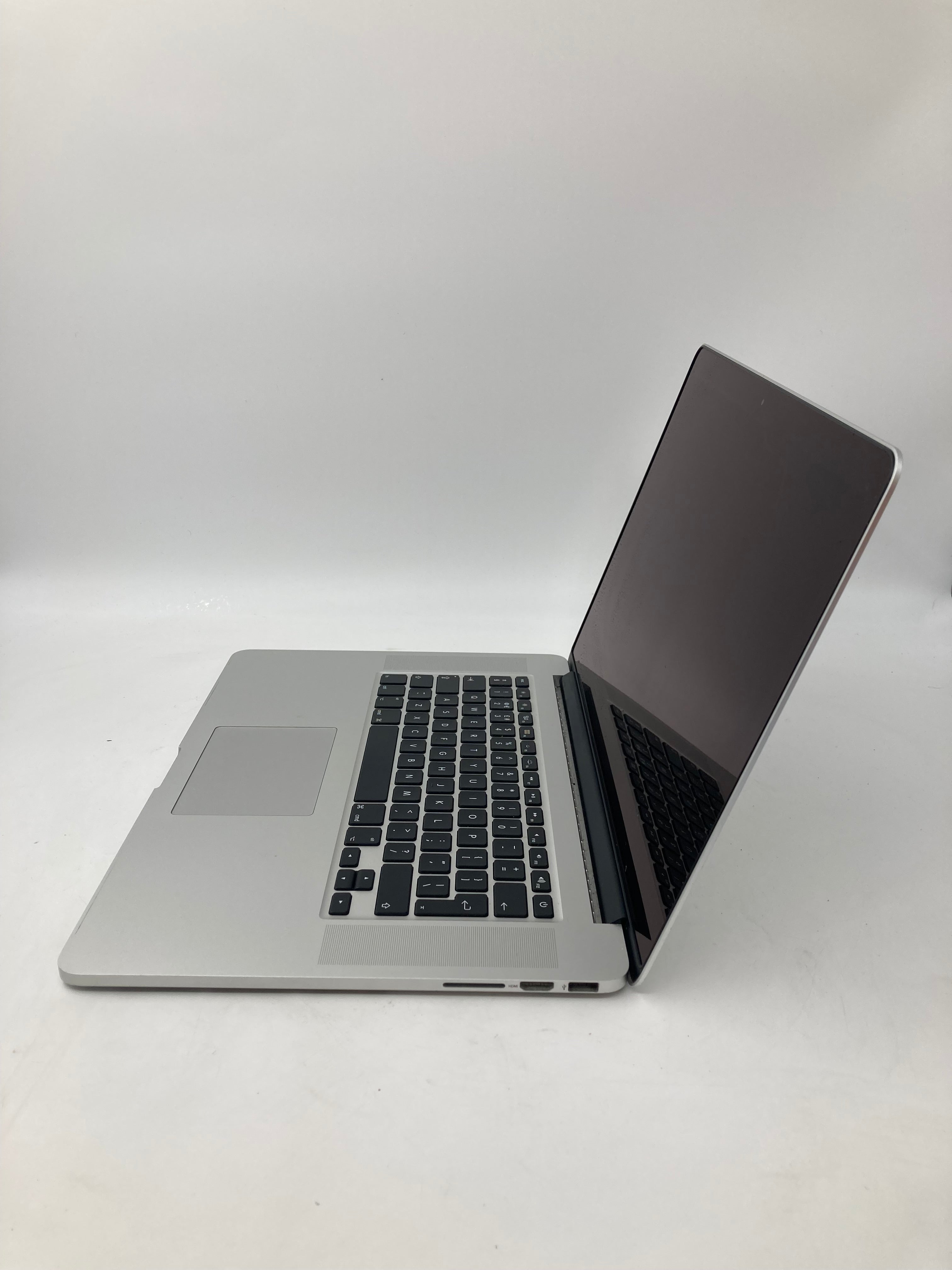 Apple MacBook Pro 2015 15" Screen i7 4th Gen No RAM No SSD No OS *Spares*